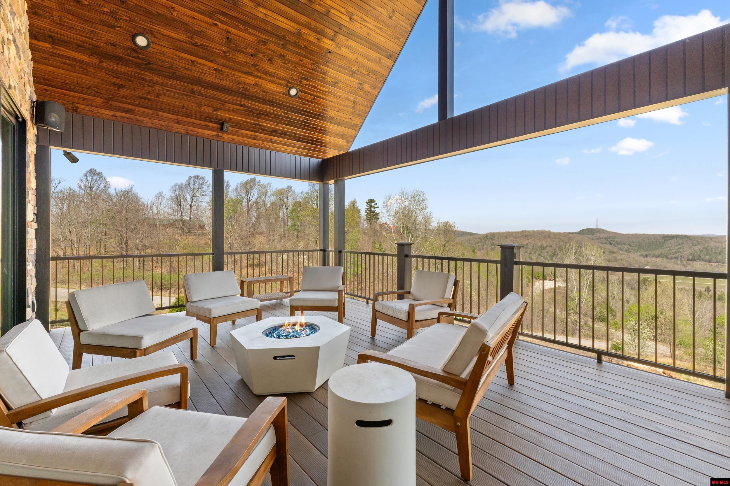 651 EAGLE ROOST ROAD Jordan, AR 72519