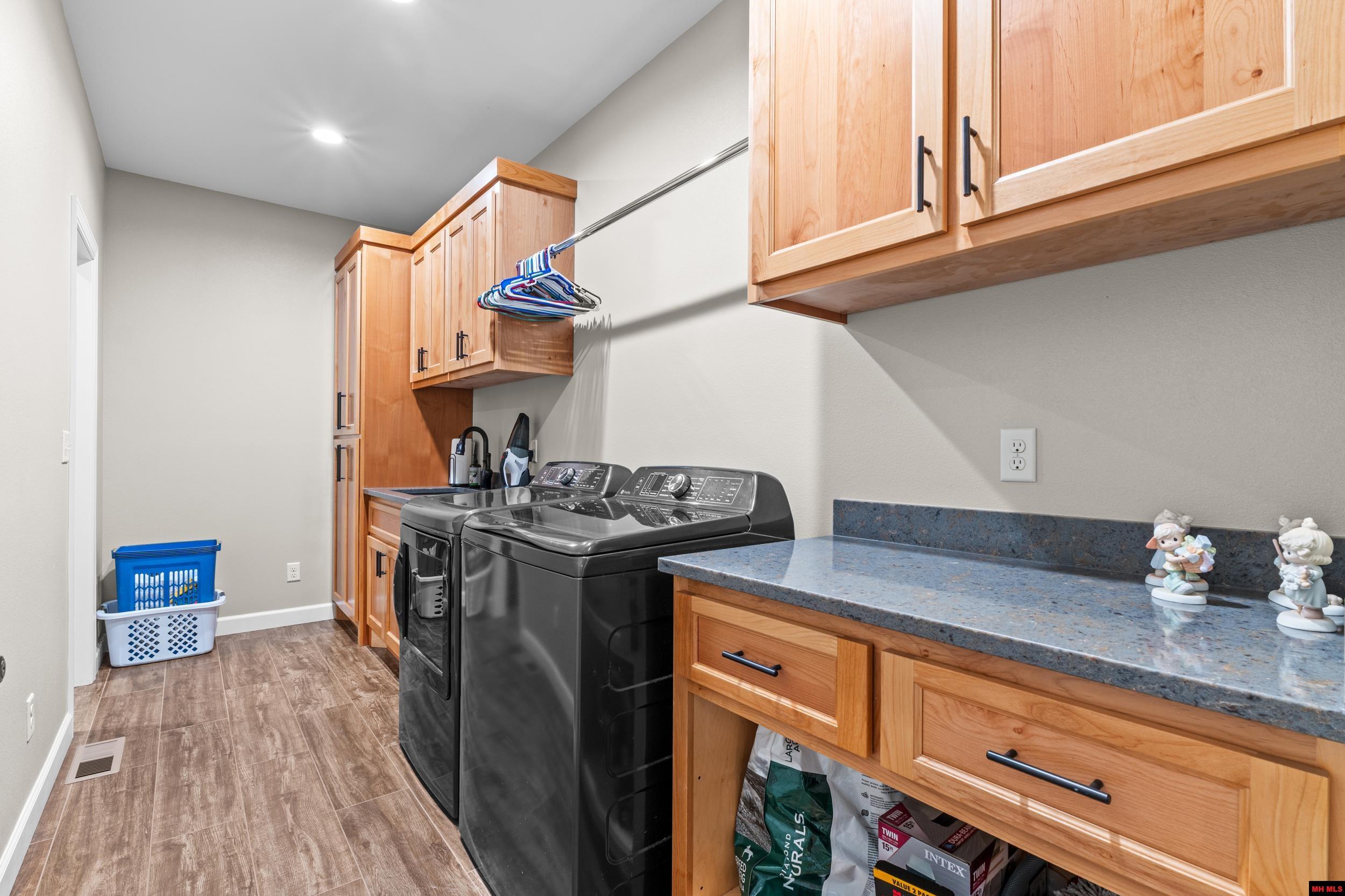 651 EAGLE ROOST ROAD Jordan, AR 72519