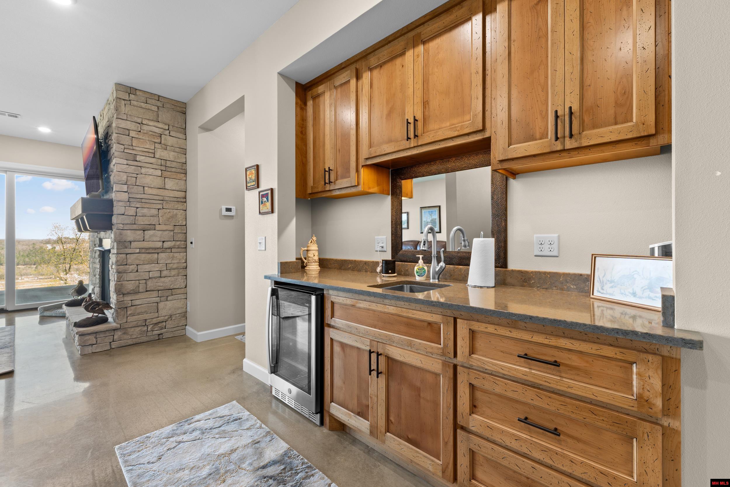 651 EAGLE ROOST ROAD Jordan, AR 72519