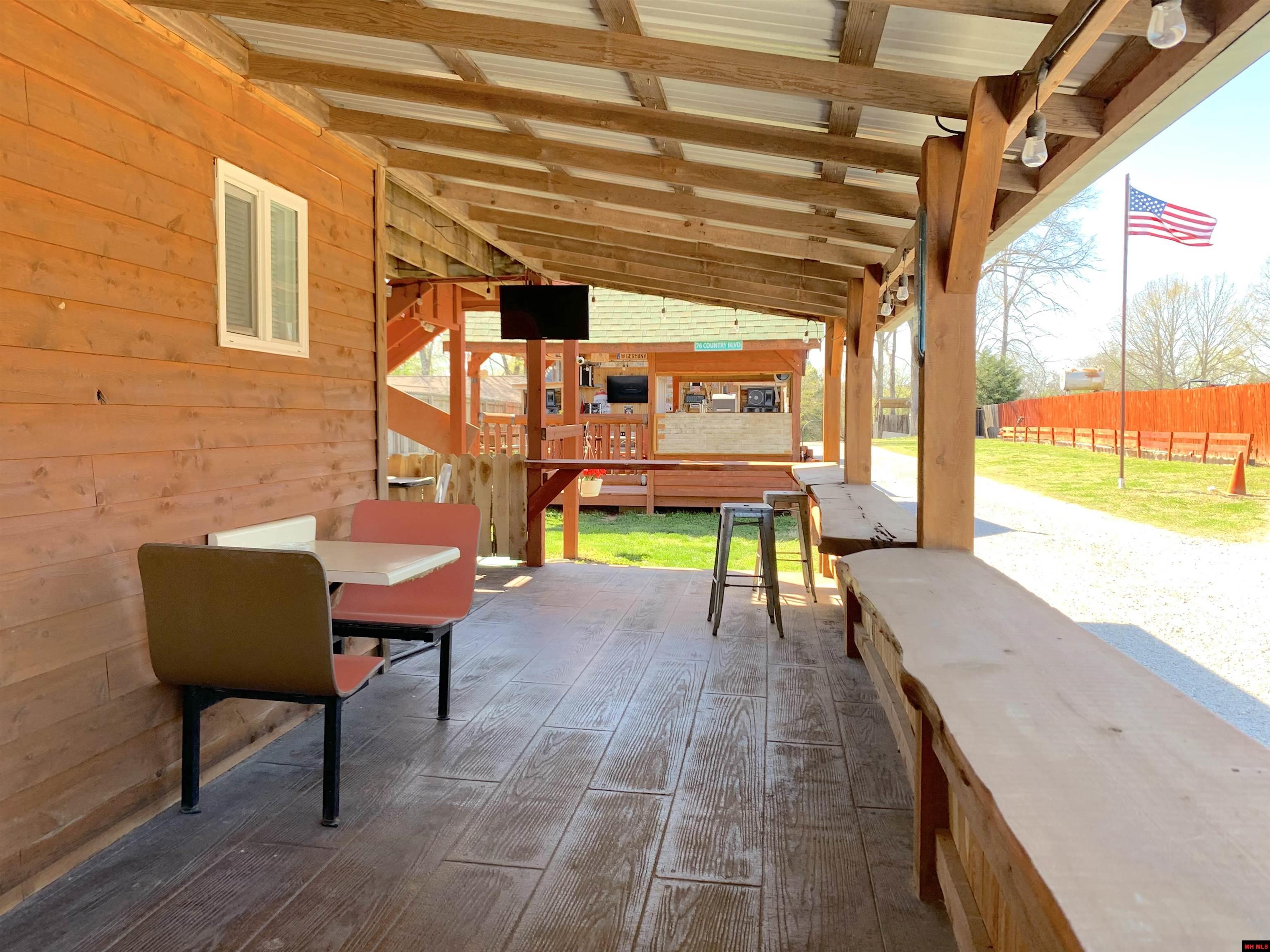 4164 HWY 178 NORTH Flippin, AR