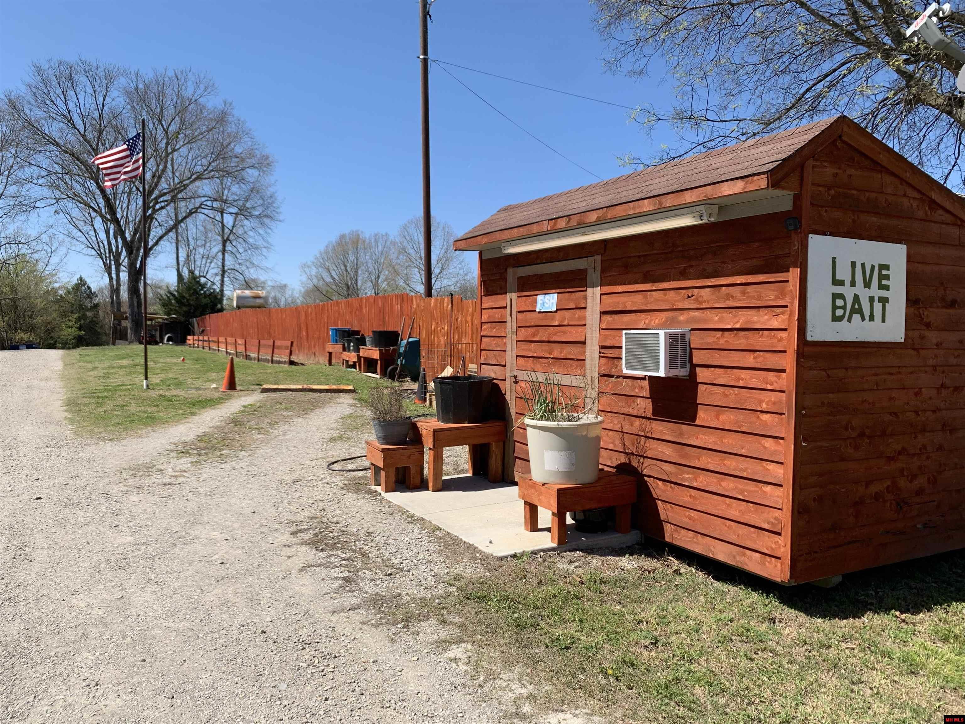4164 HWY 178 NORTH Flippin, AR