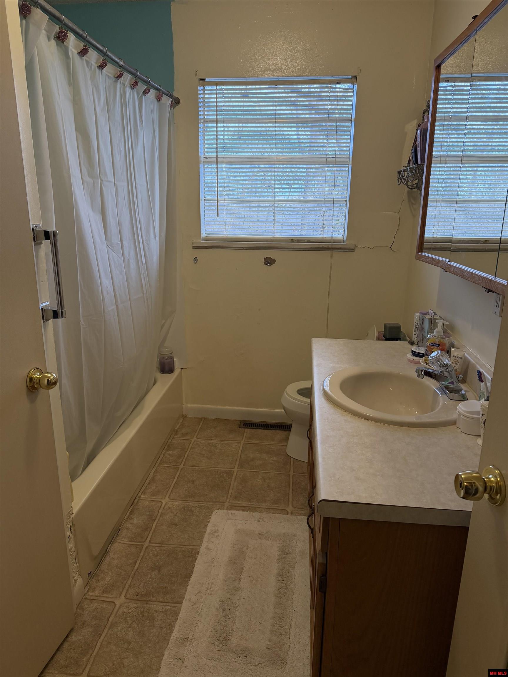 2231 Central Boulevard