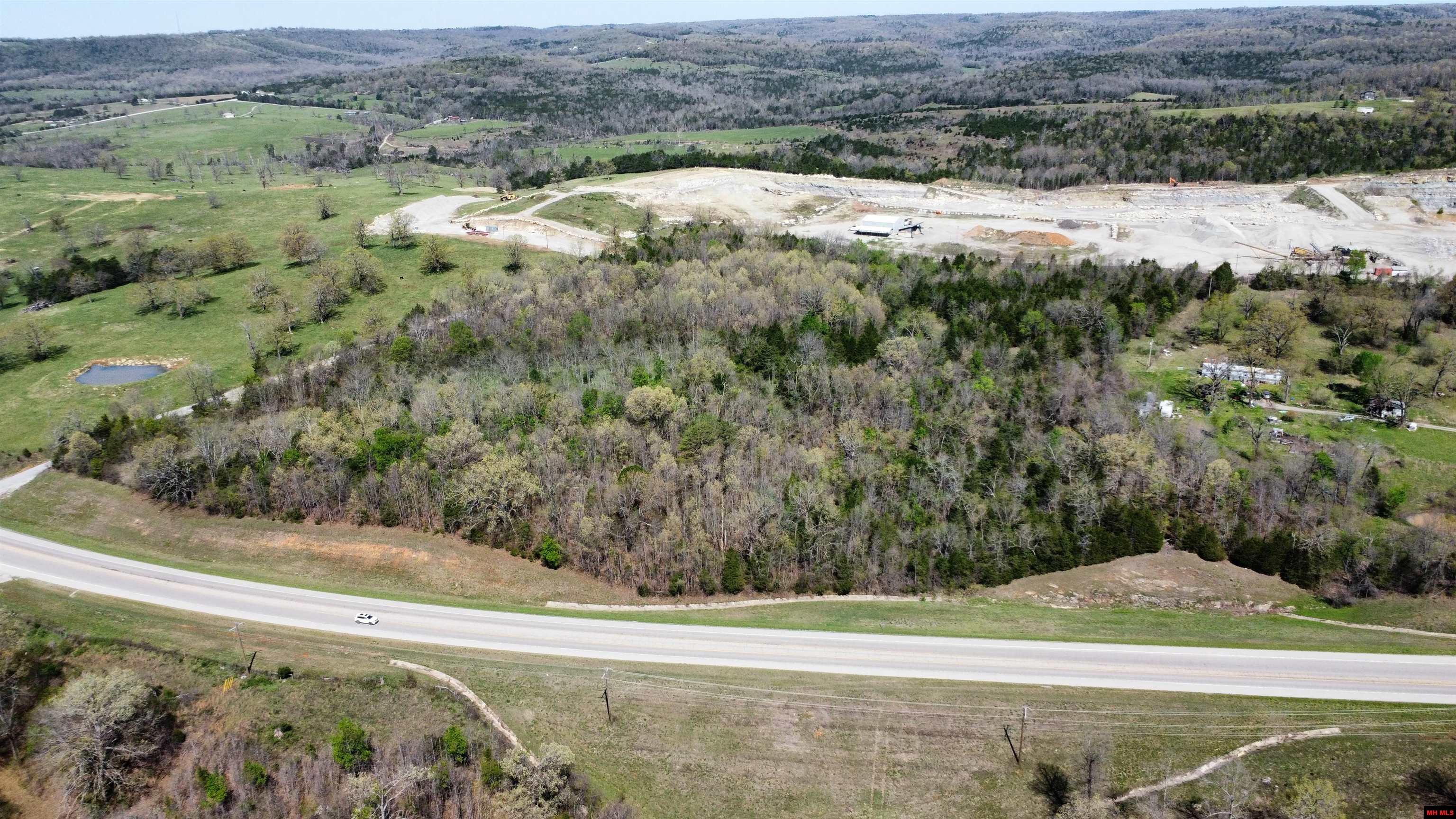 001-08505-004 Hwy 62 West