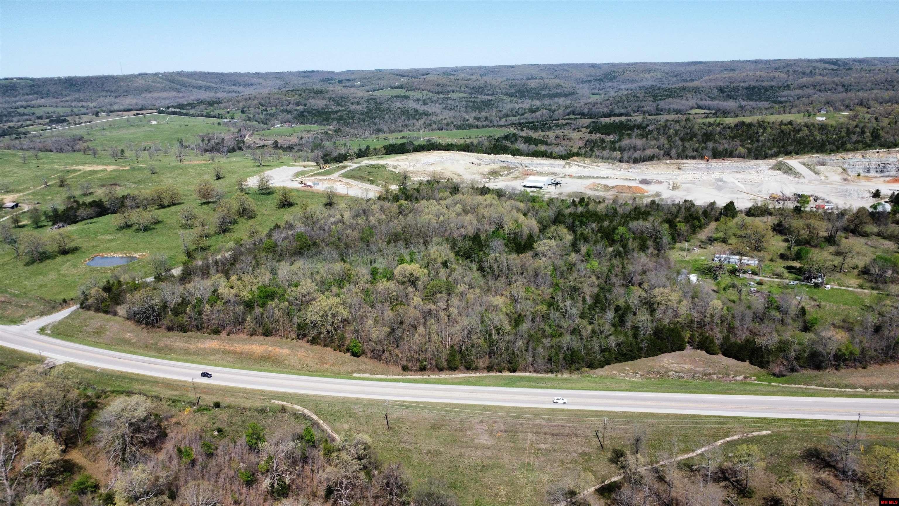 001-08505-004 Hwy 62 West