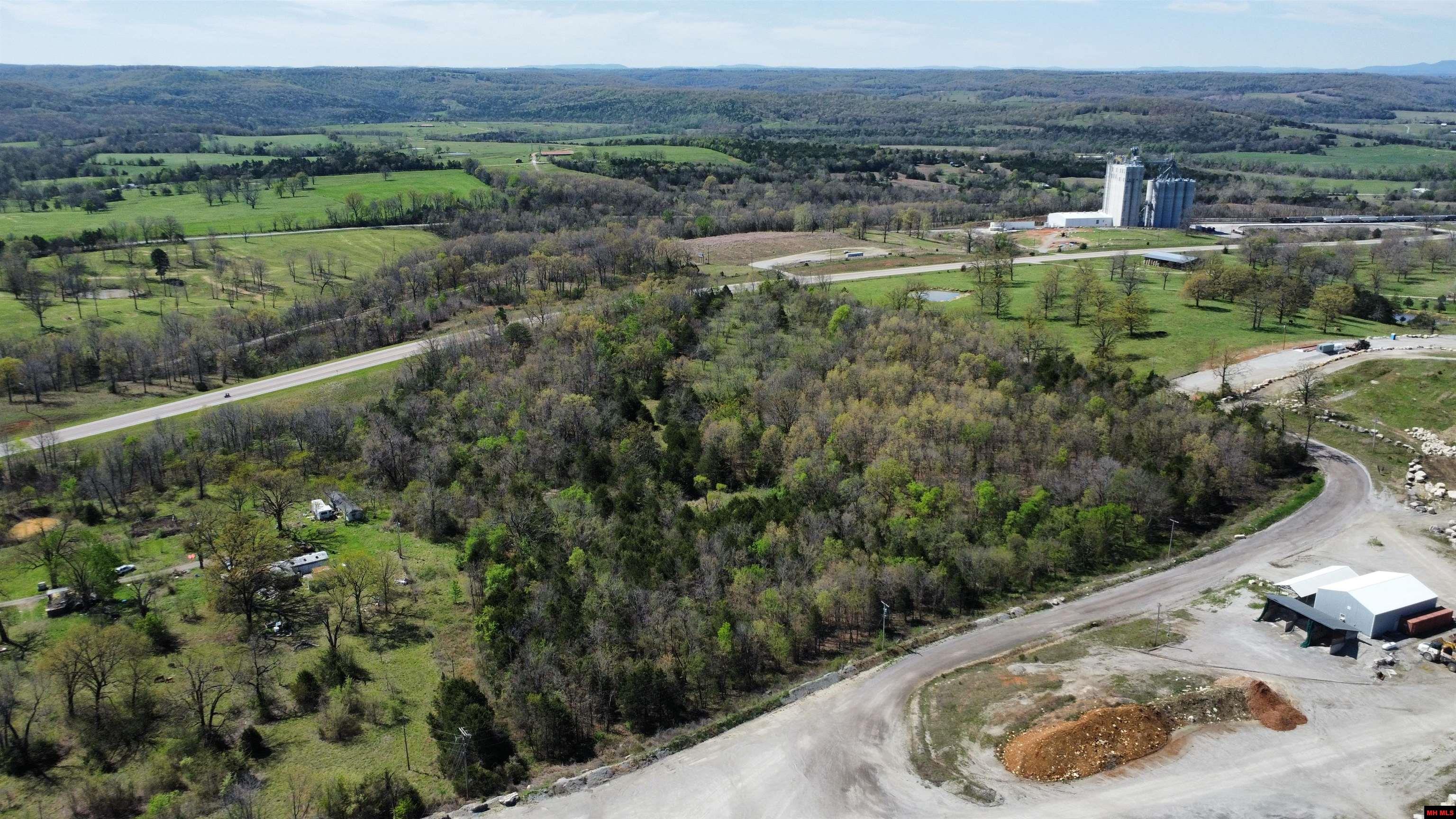 001-08505-004 Hwy 62 West