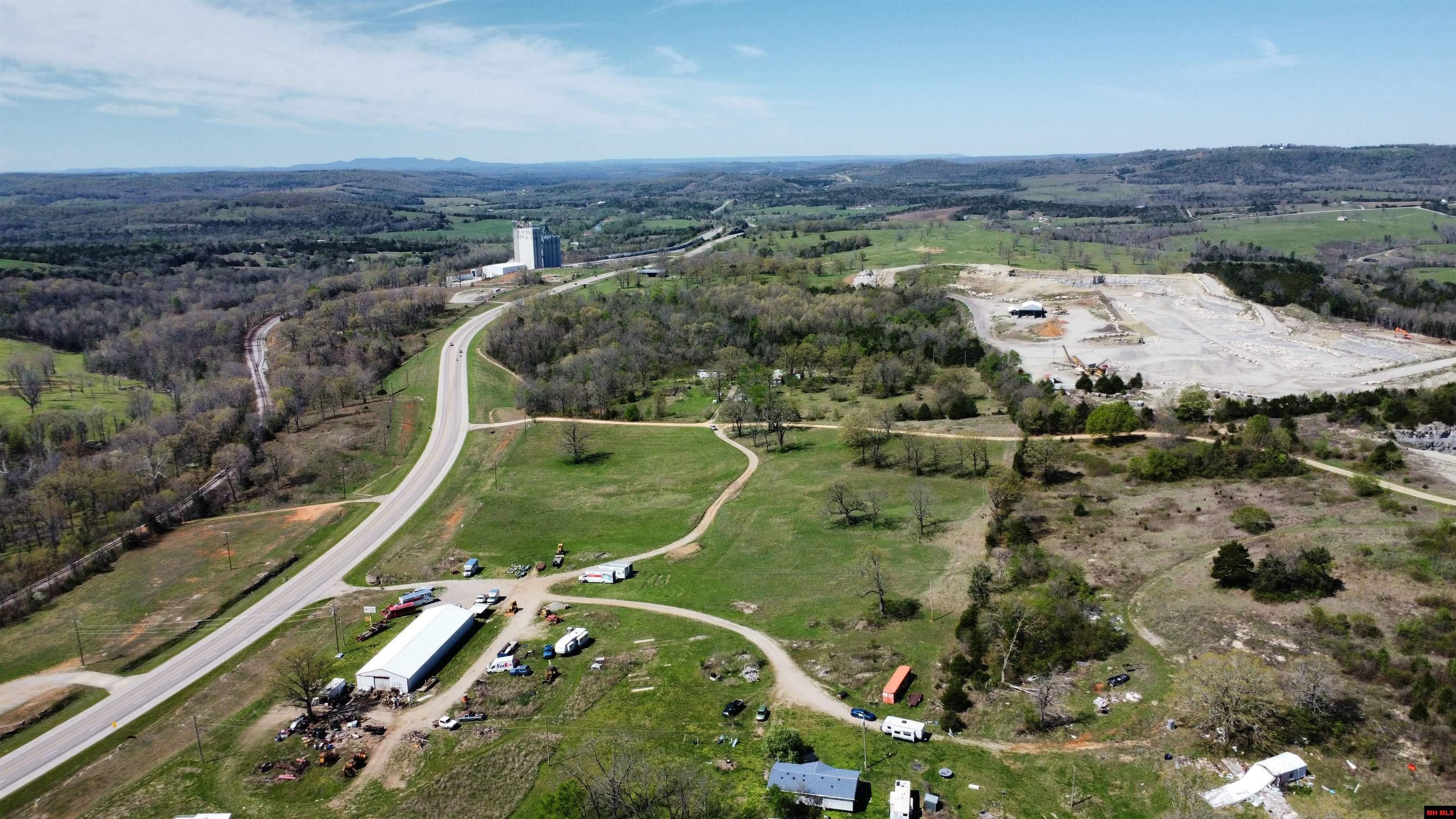 001-05384-001 Hwy 62 West