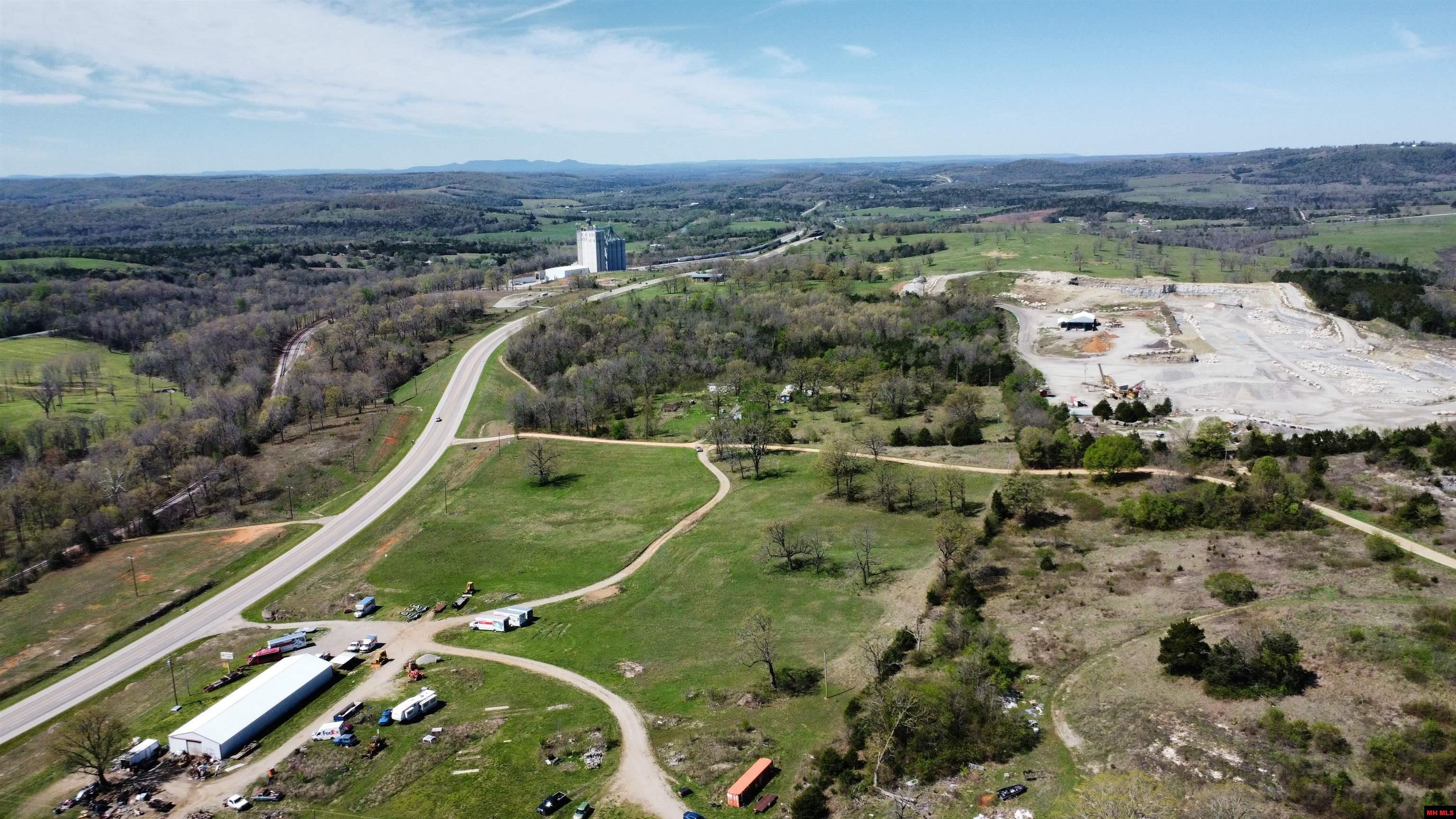 001-05384-001 Hwy 62 West