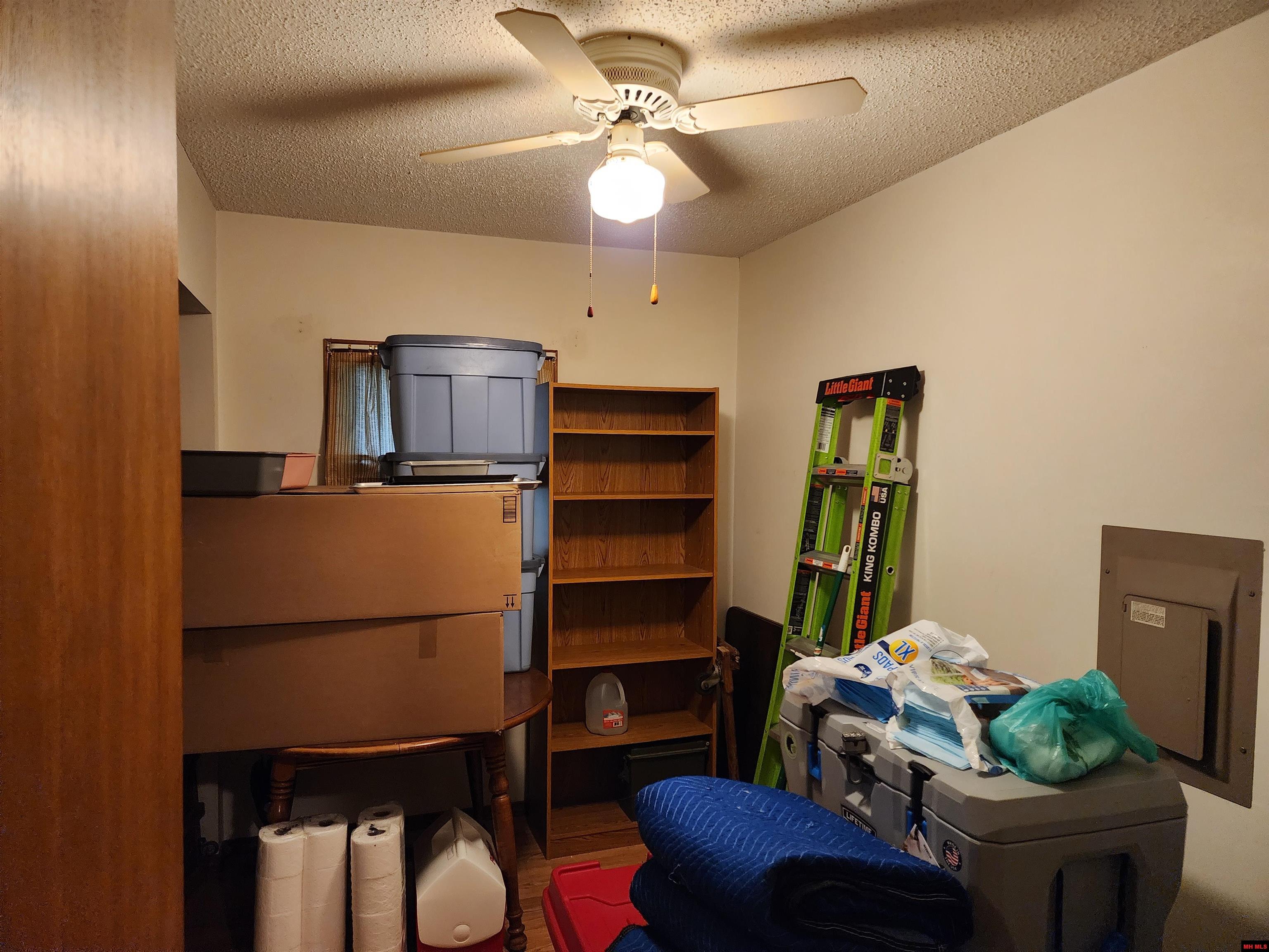 1805 Van Buren Avenue