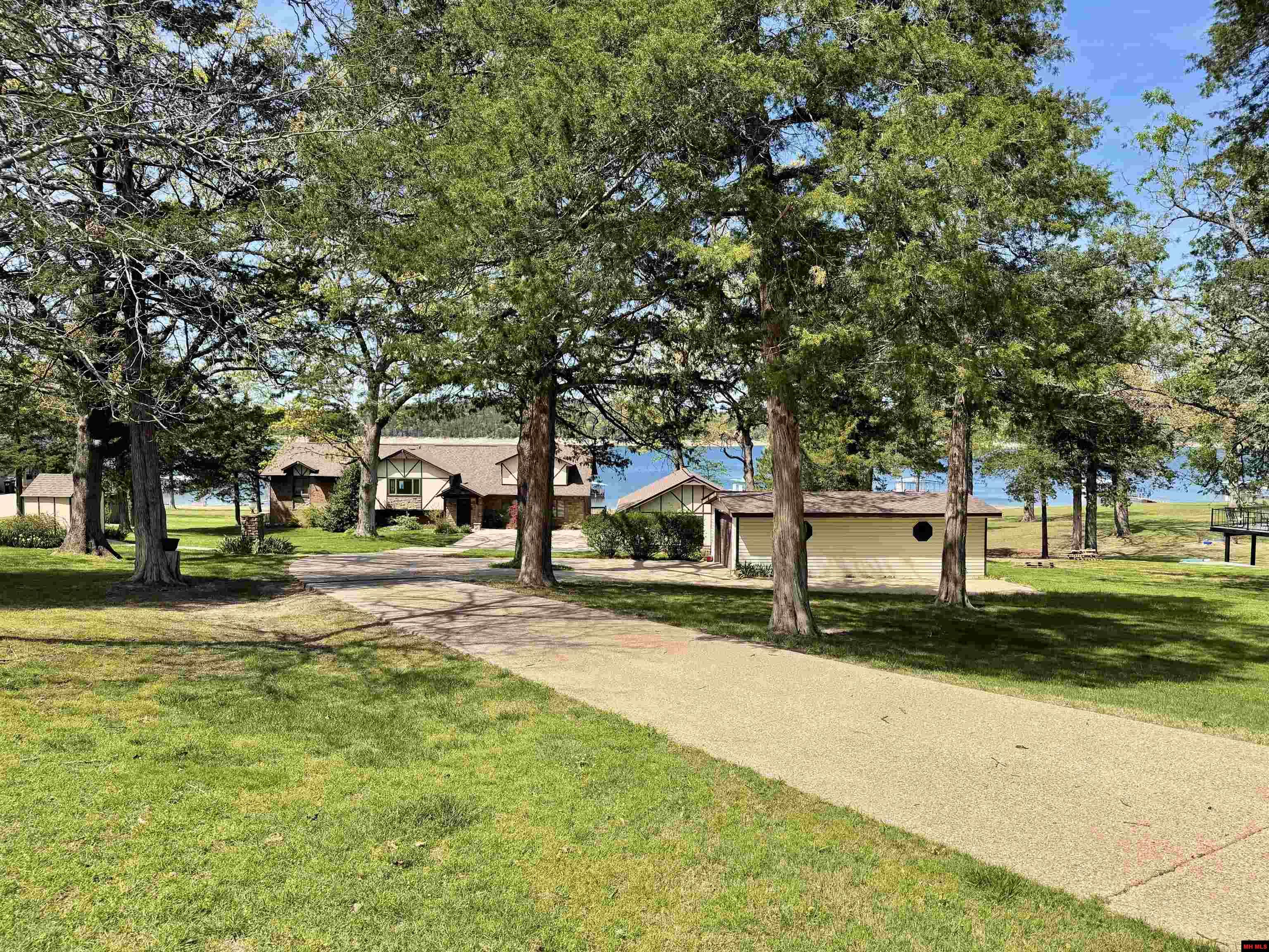 2668 Mallard Point Road