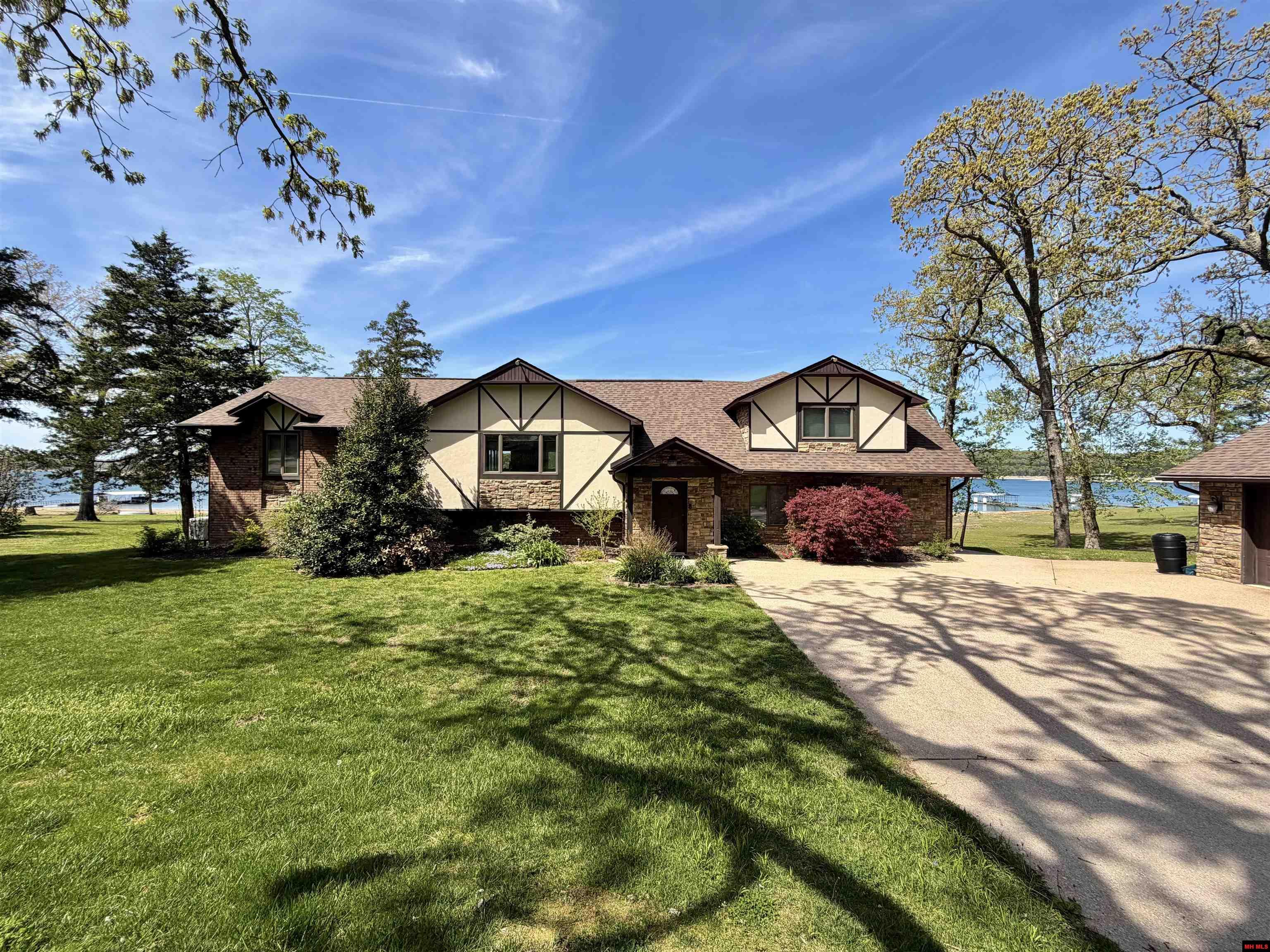 2668 Mallard Point Road