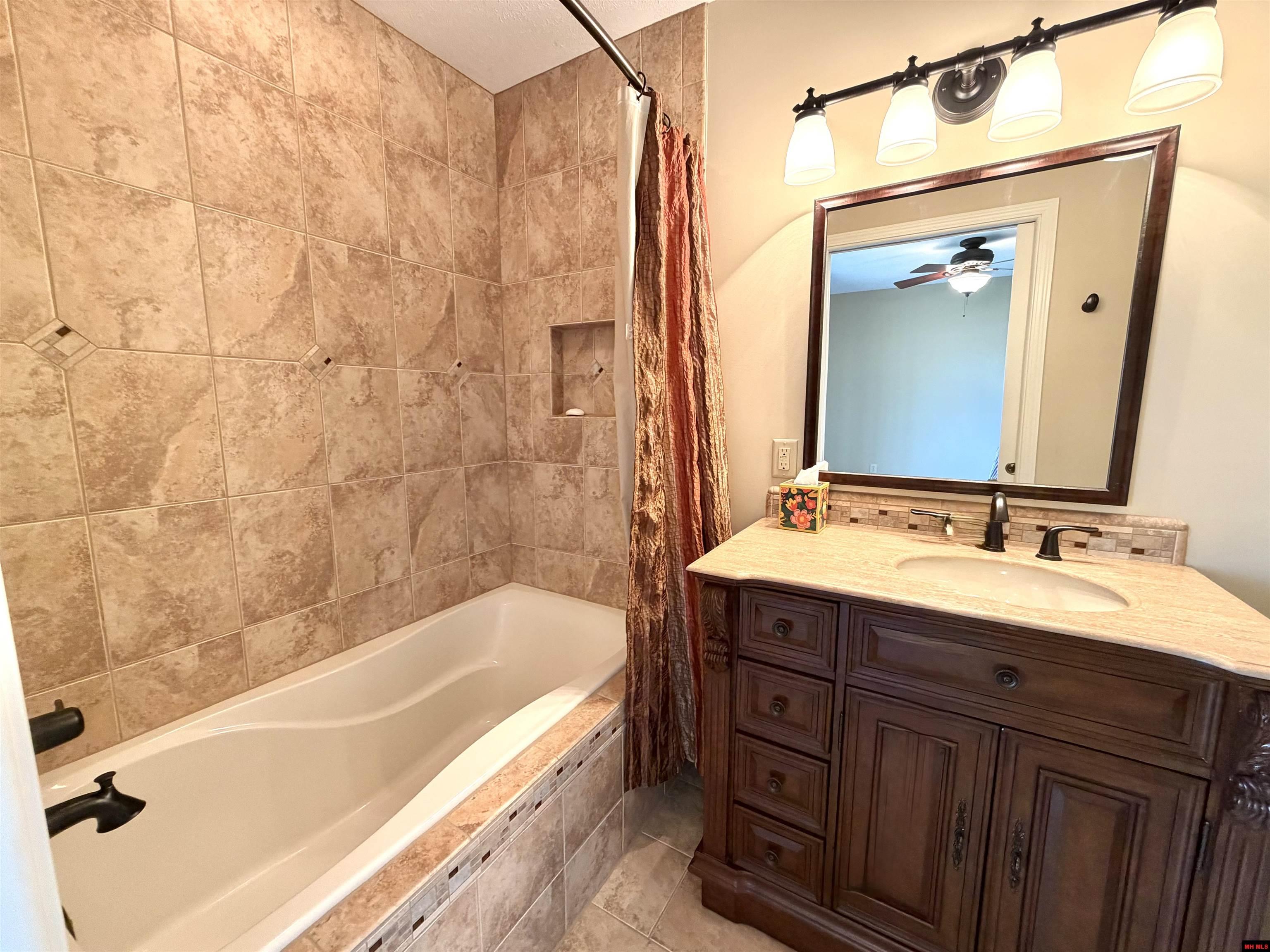 2668 Mallard Point Road