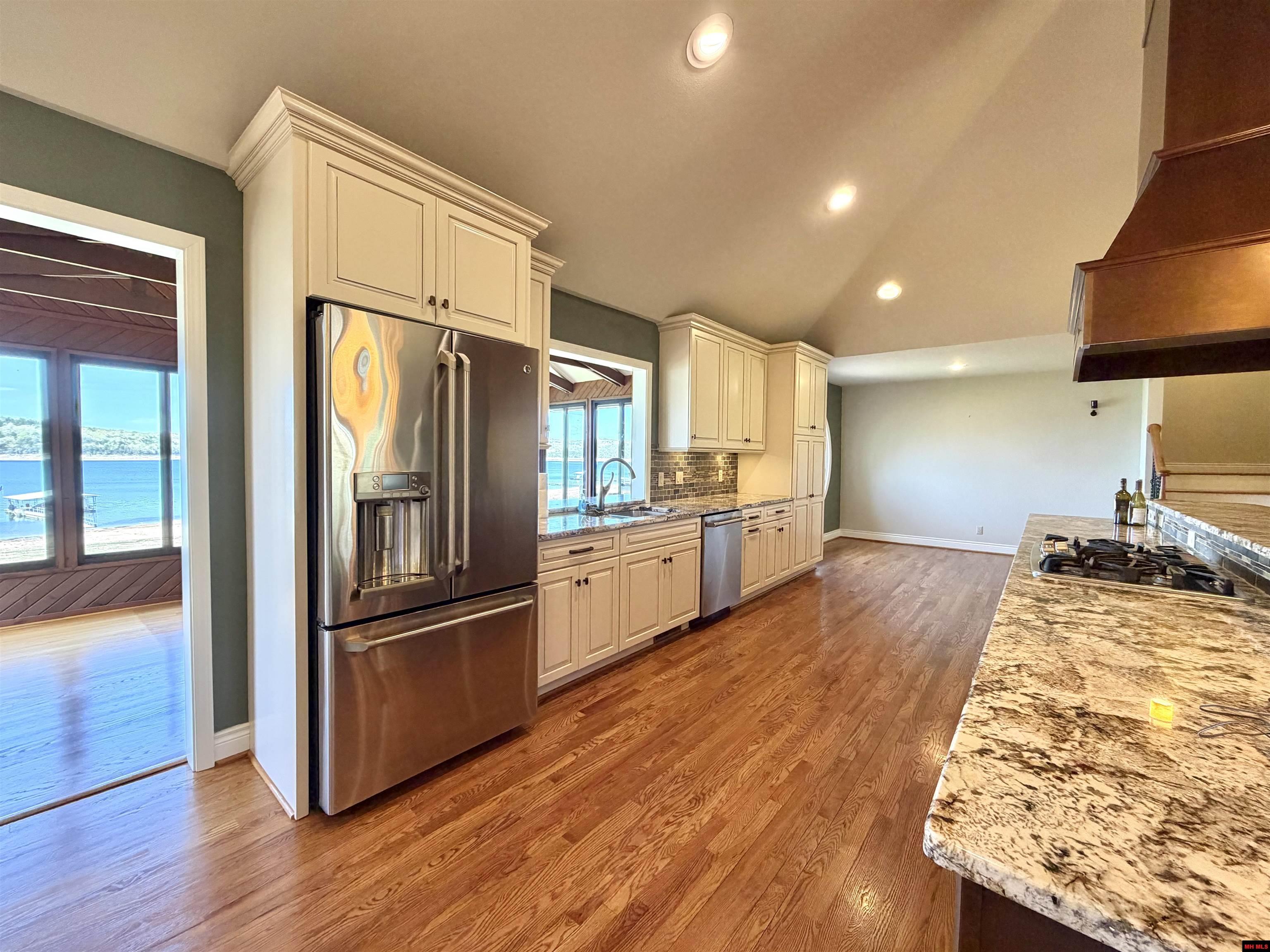 2668 Mallard Point Road