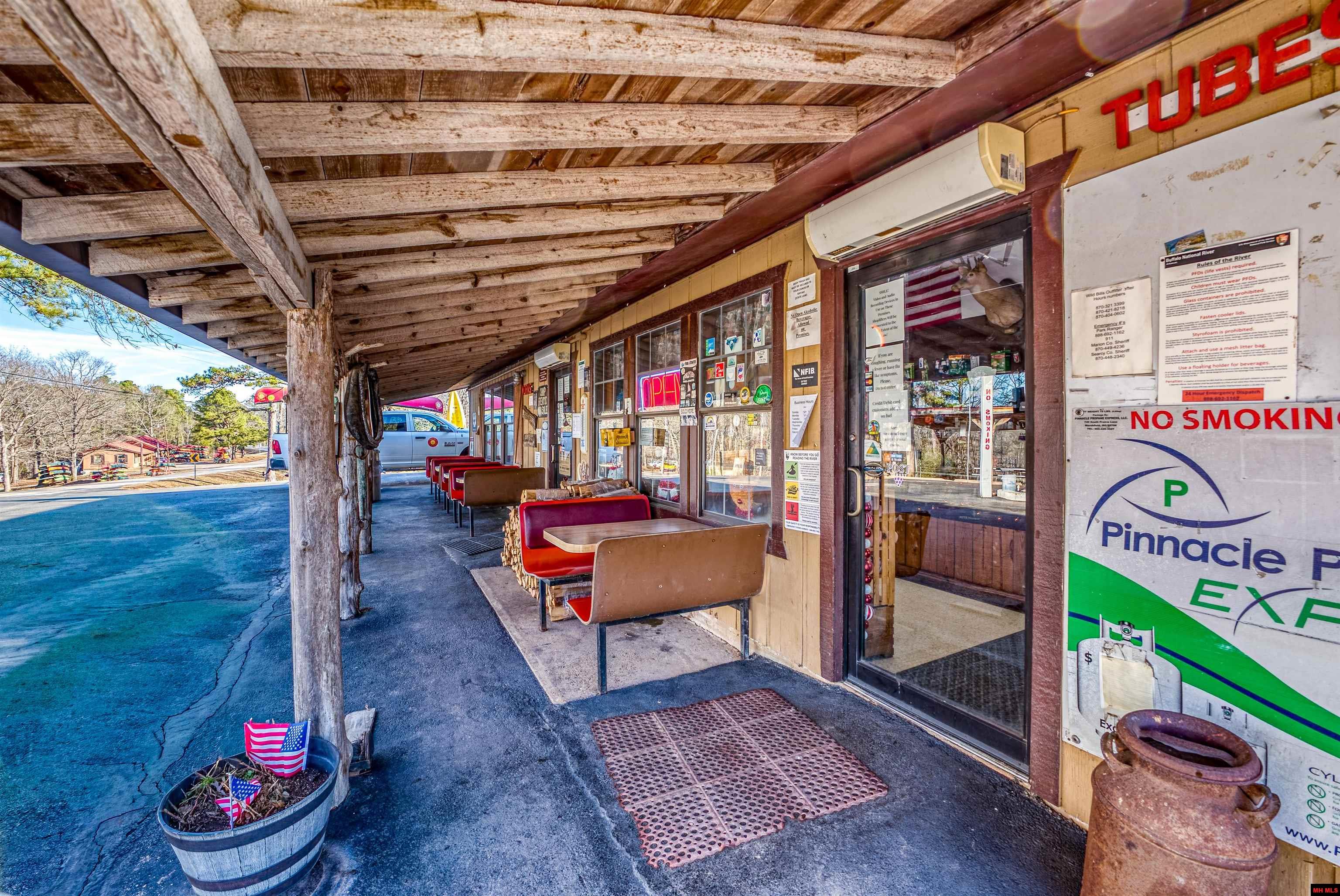 23 HWY 268 Yellville, AR