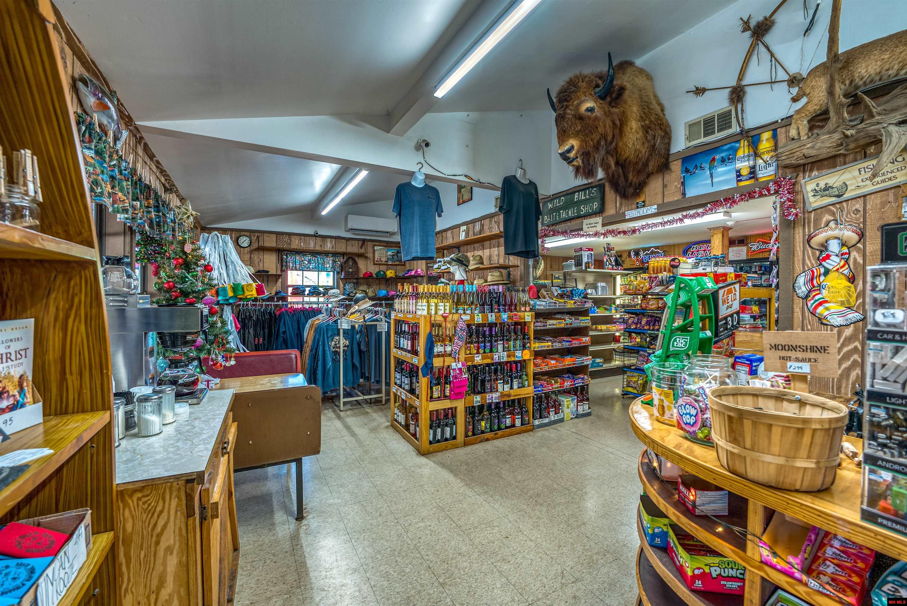 23 HWY 268 Yellville, AR