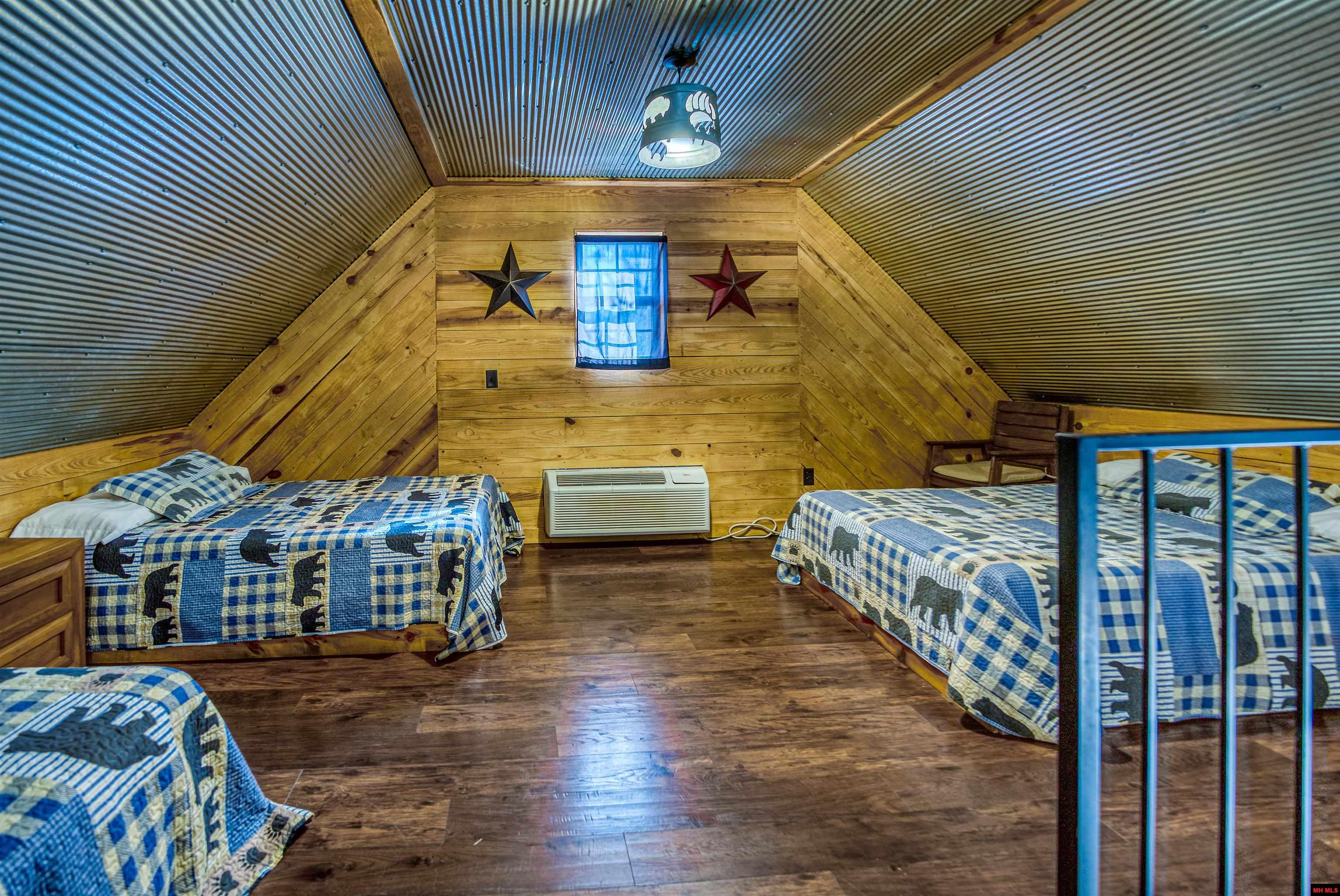 23 HWY 268 Yellville, AR