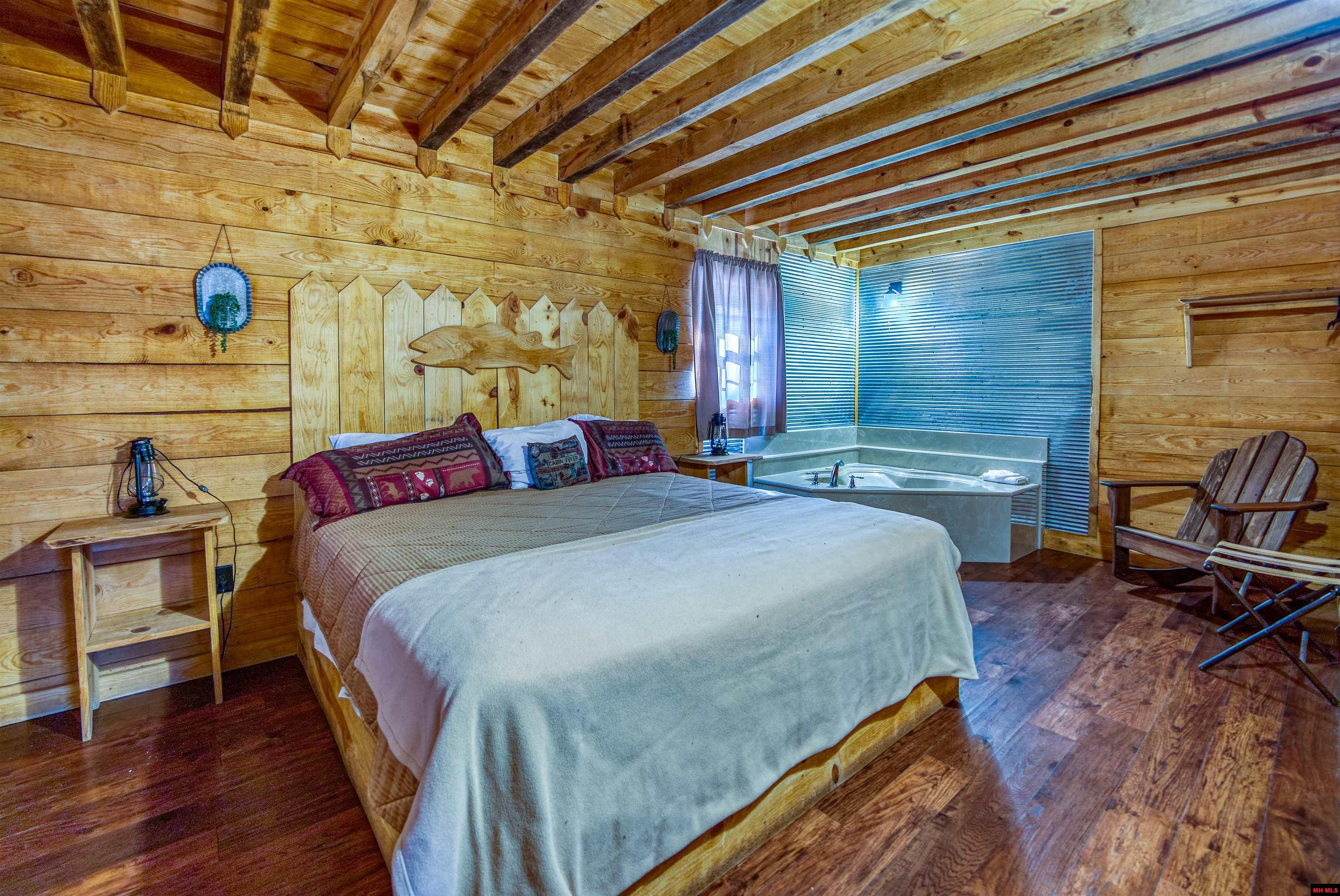 23 HWY 268 Yellville, AR