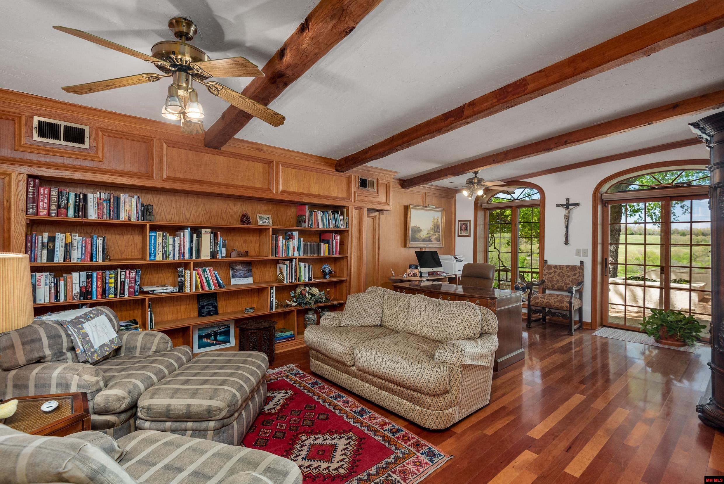 227 Harding Boulevard