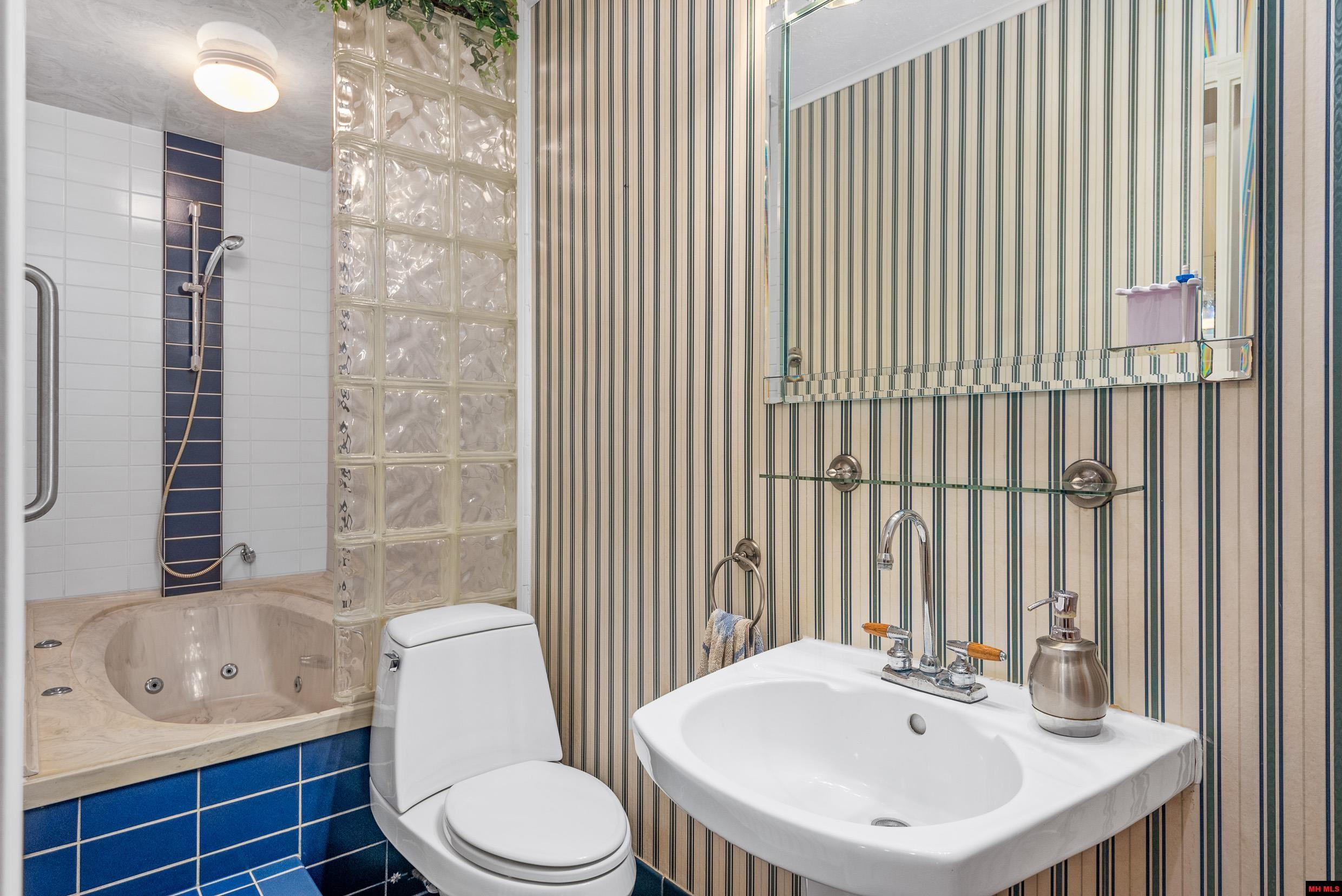 227 Harding Boulevard