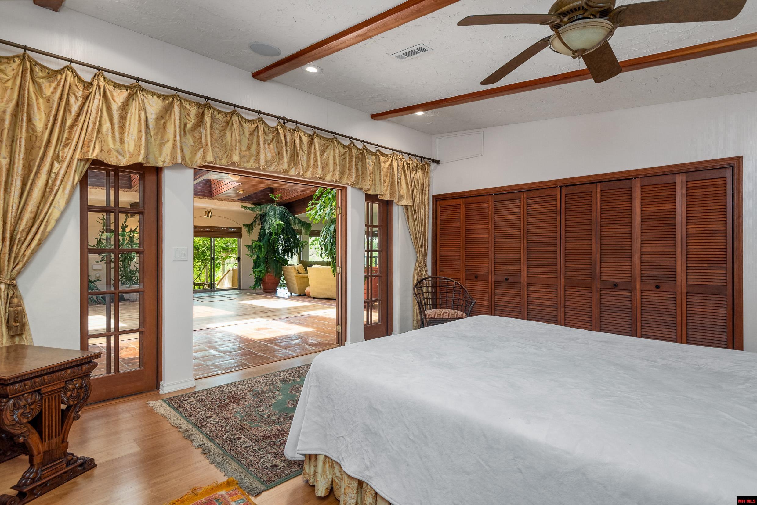 227 Harding Boulevard