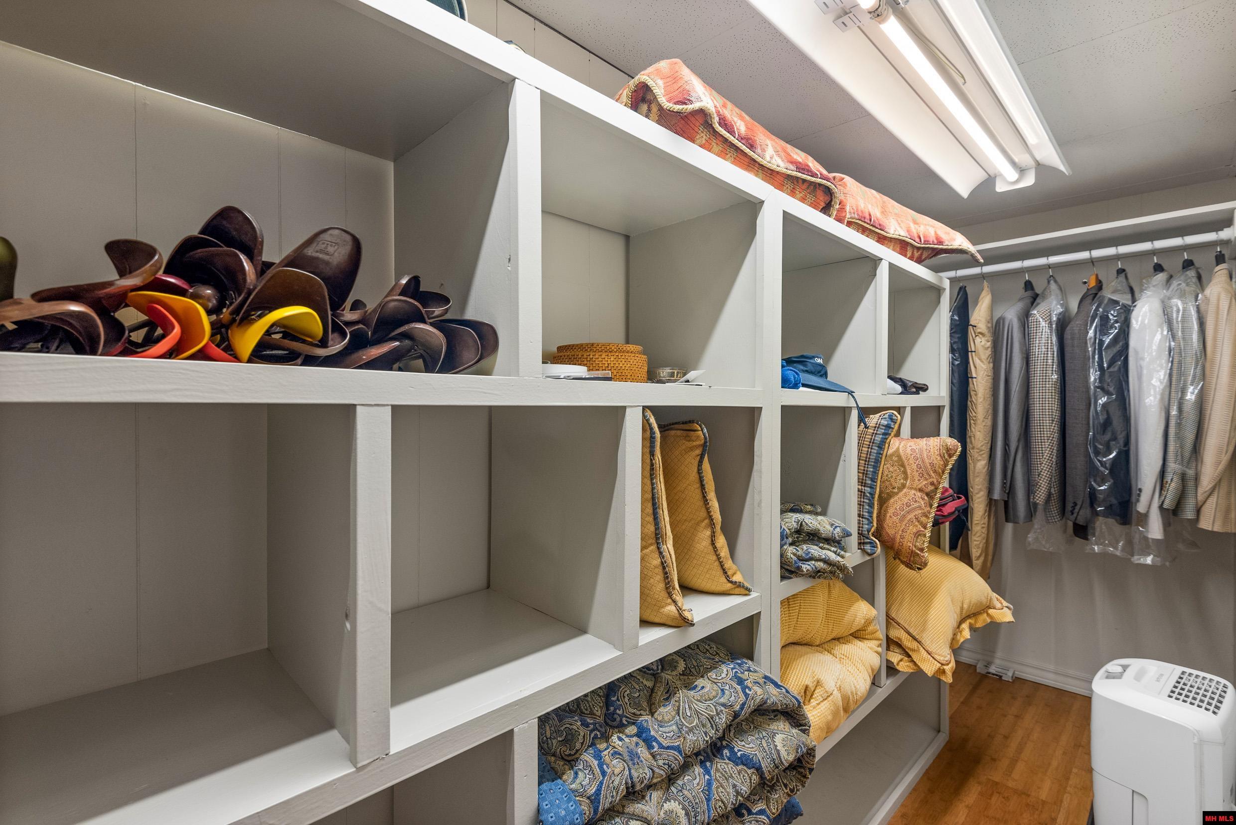 227 Harding Boulevard