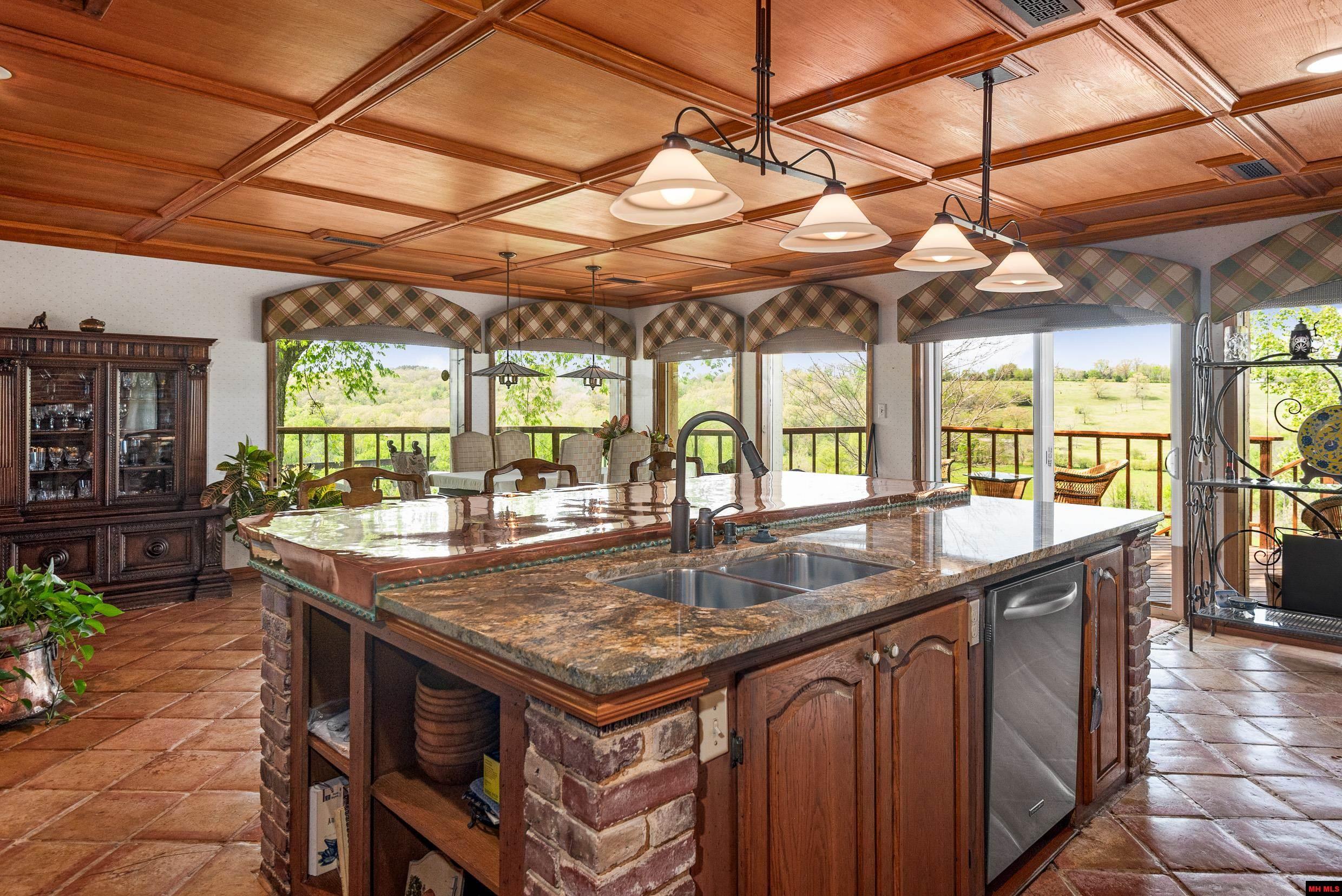 227 Harding Boulevard