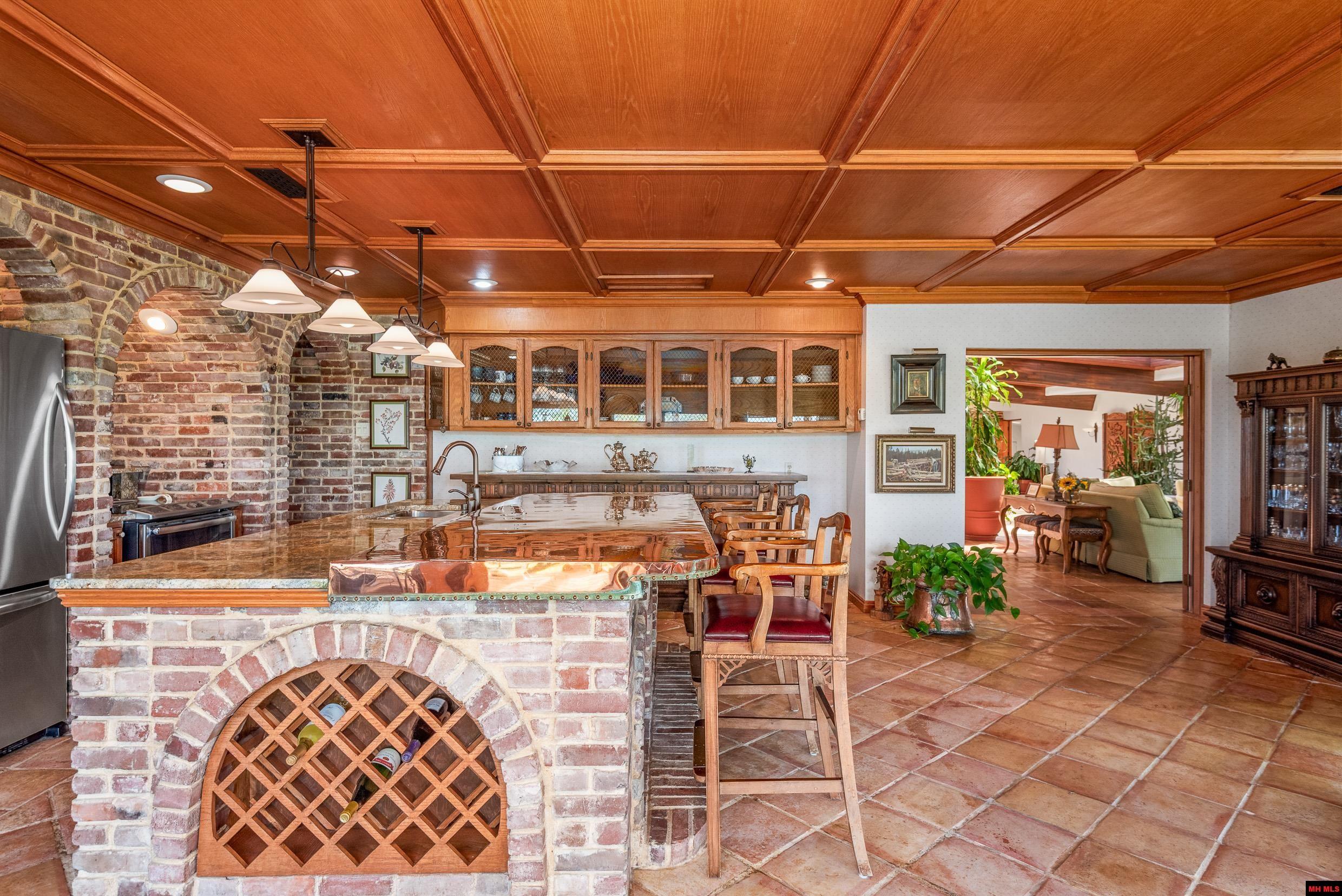 227 Harding Boulevard