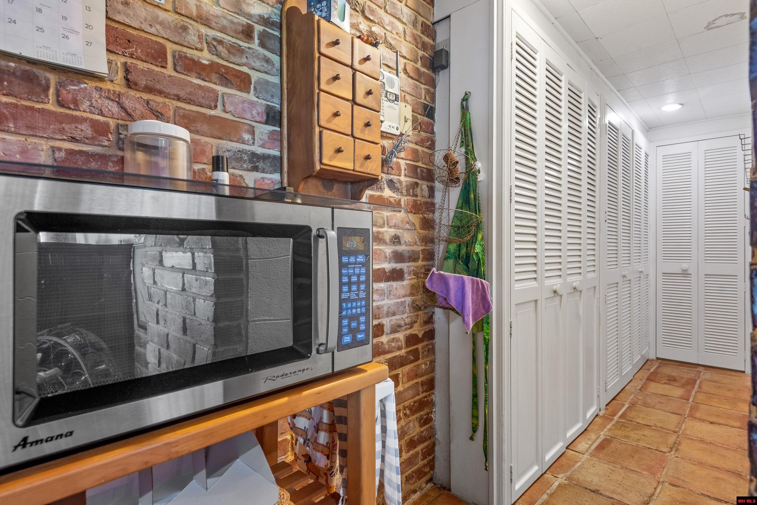 227 Harding Boulevard