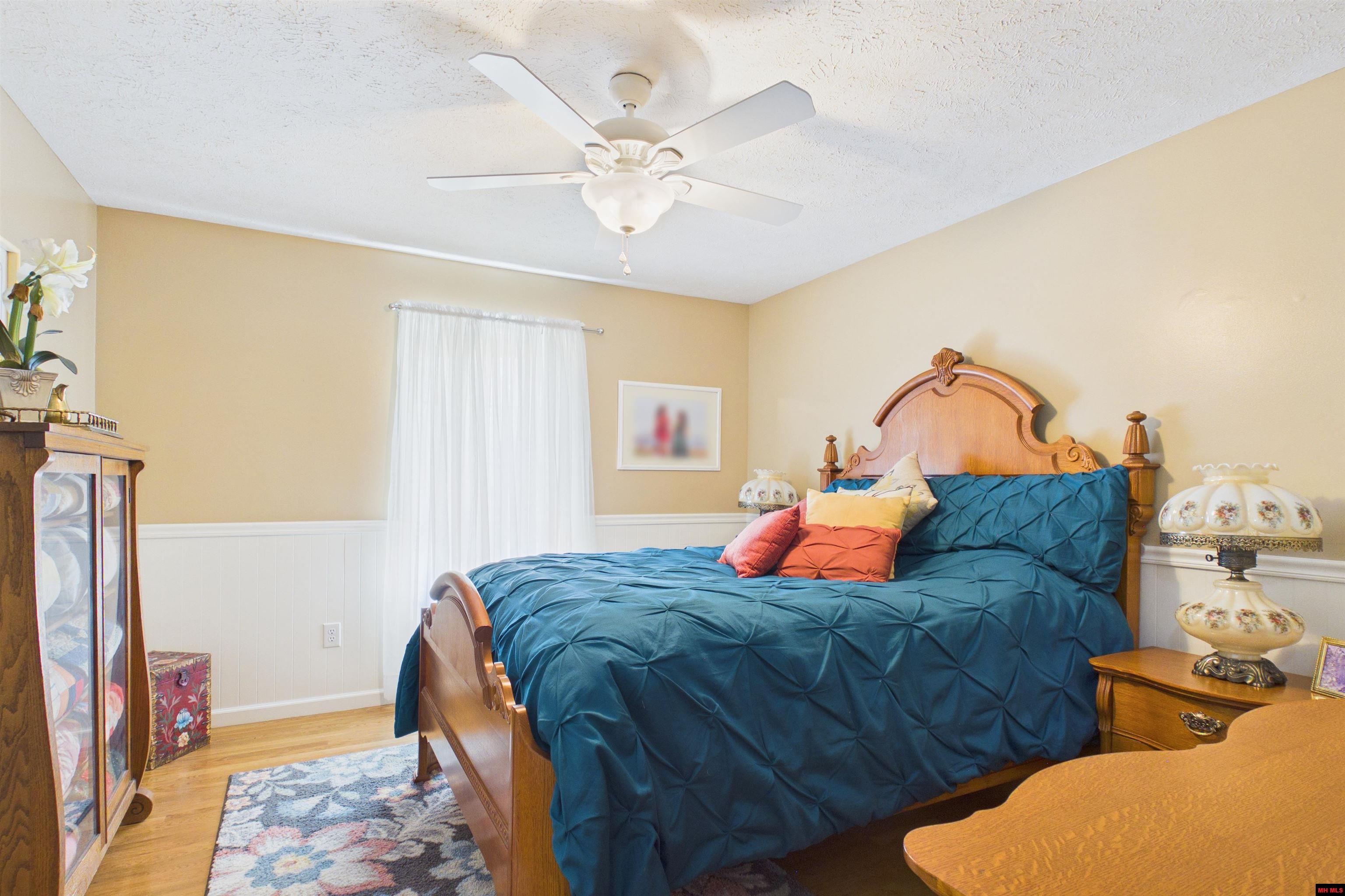 112 Thunderbird Lane