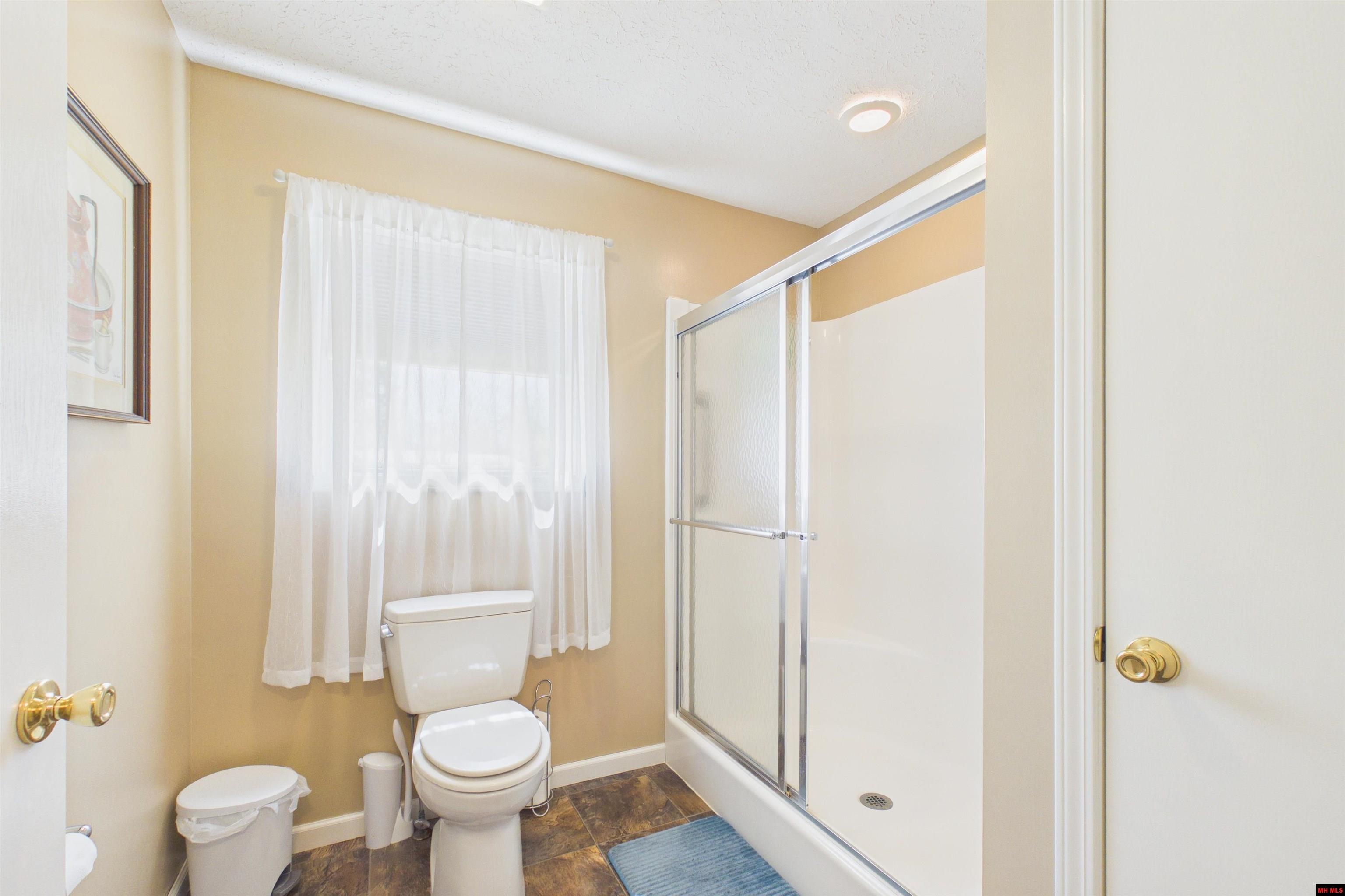 112 Thunderbird Lane