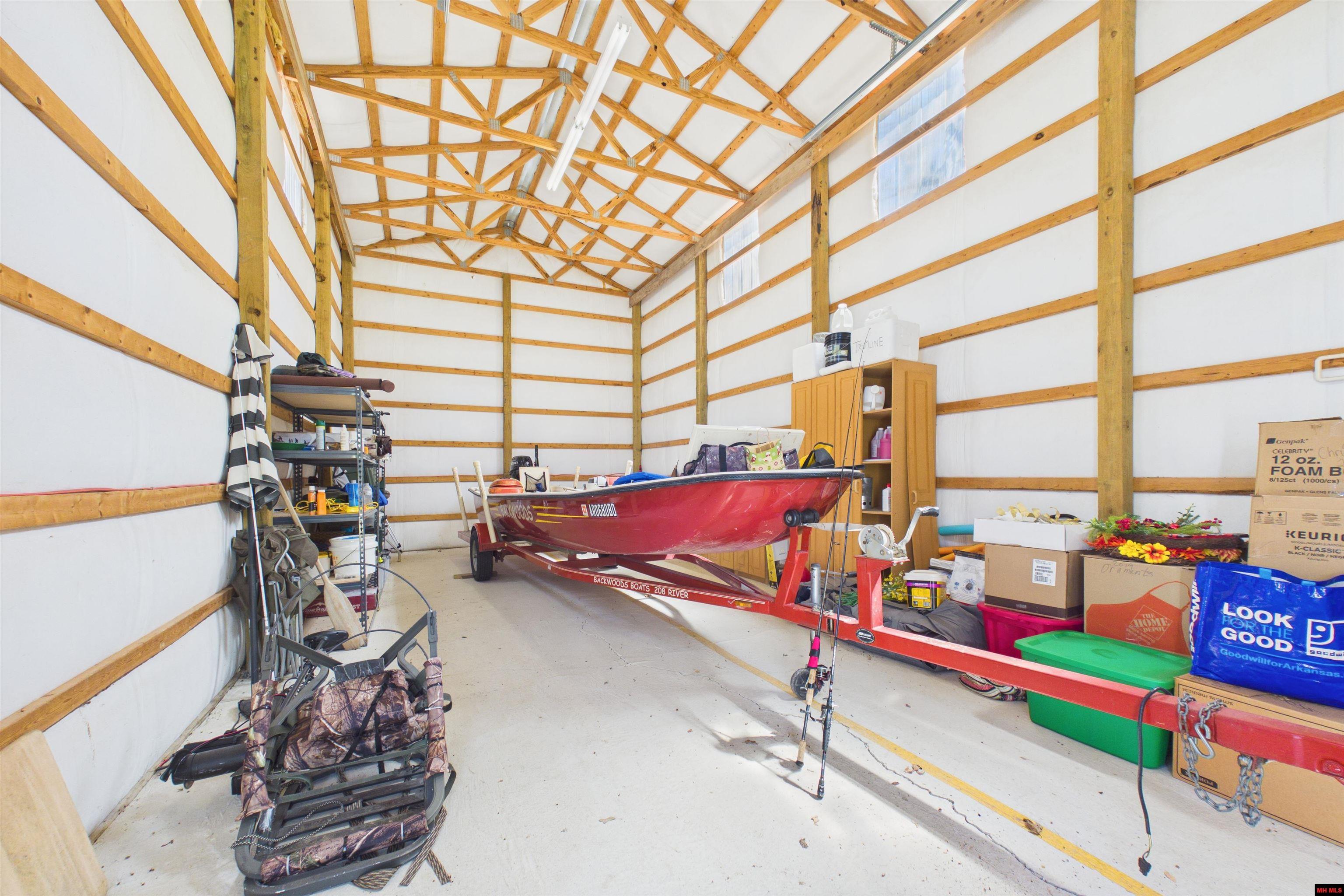 112 Thunderbird Lane