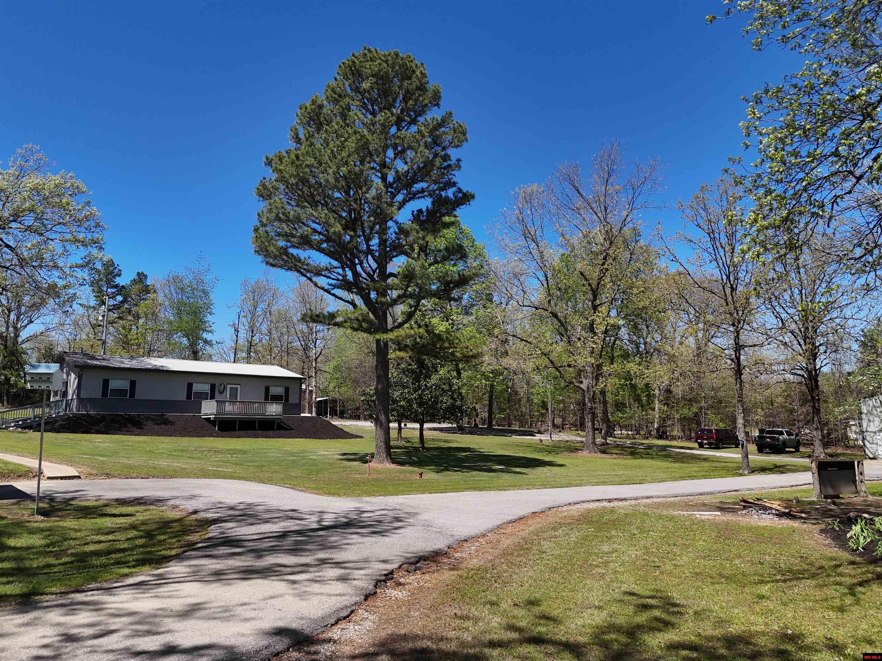 112 Thunderbird Lane