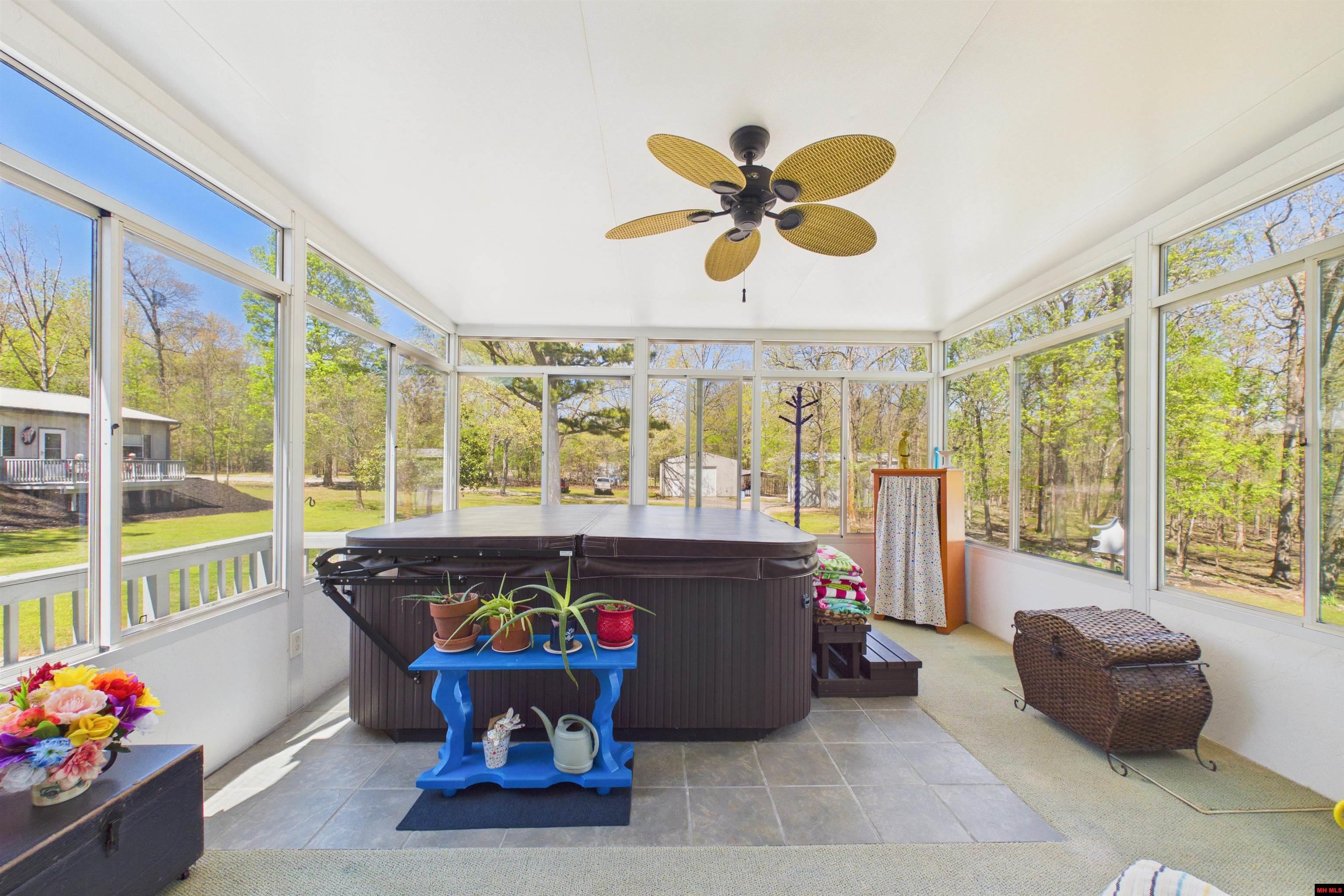 112 Thunderbird Lane