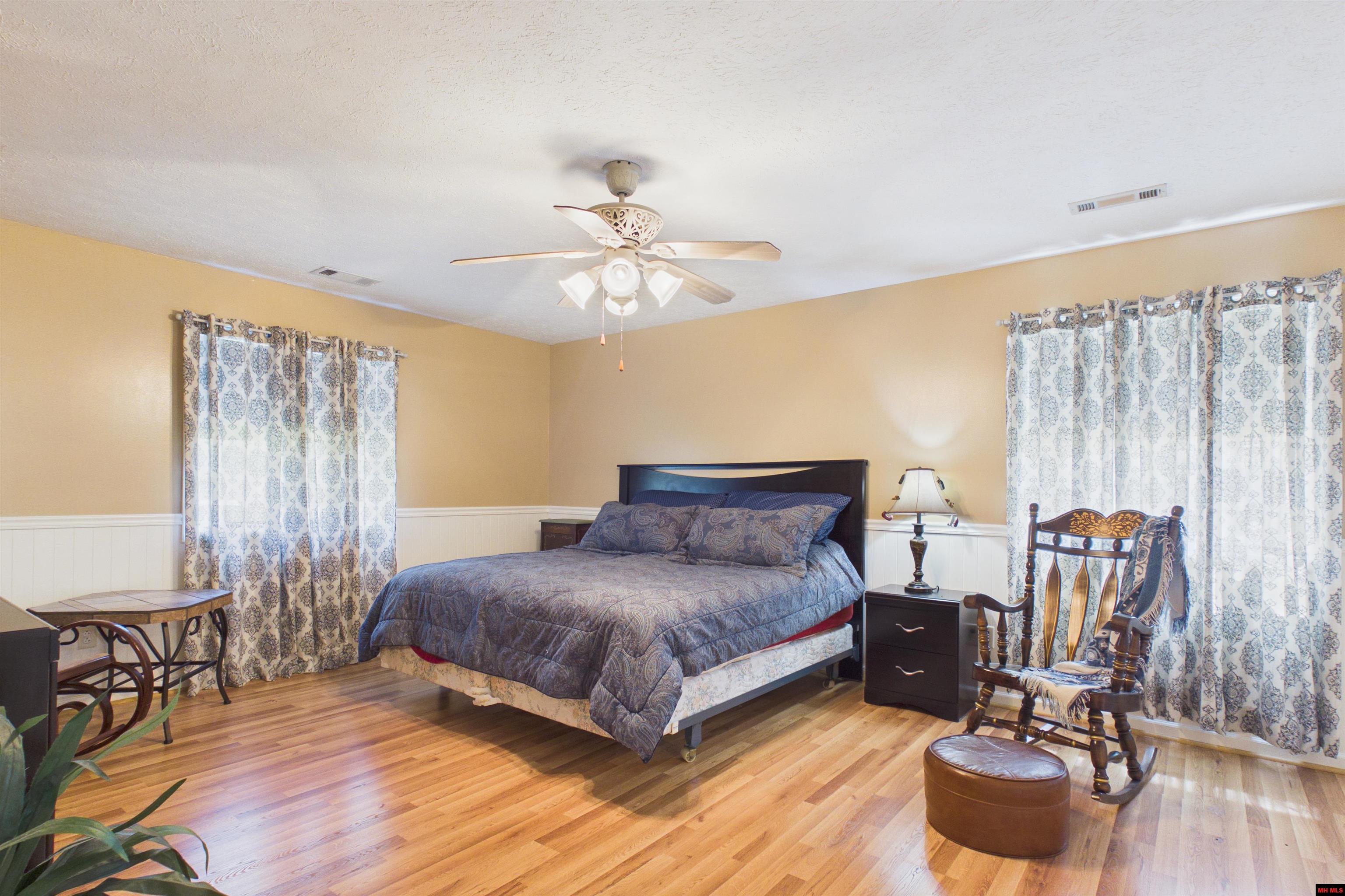 112 Thunderbird Lane