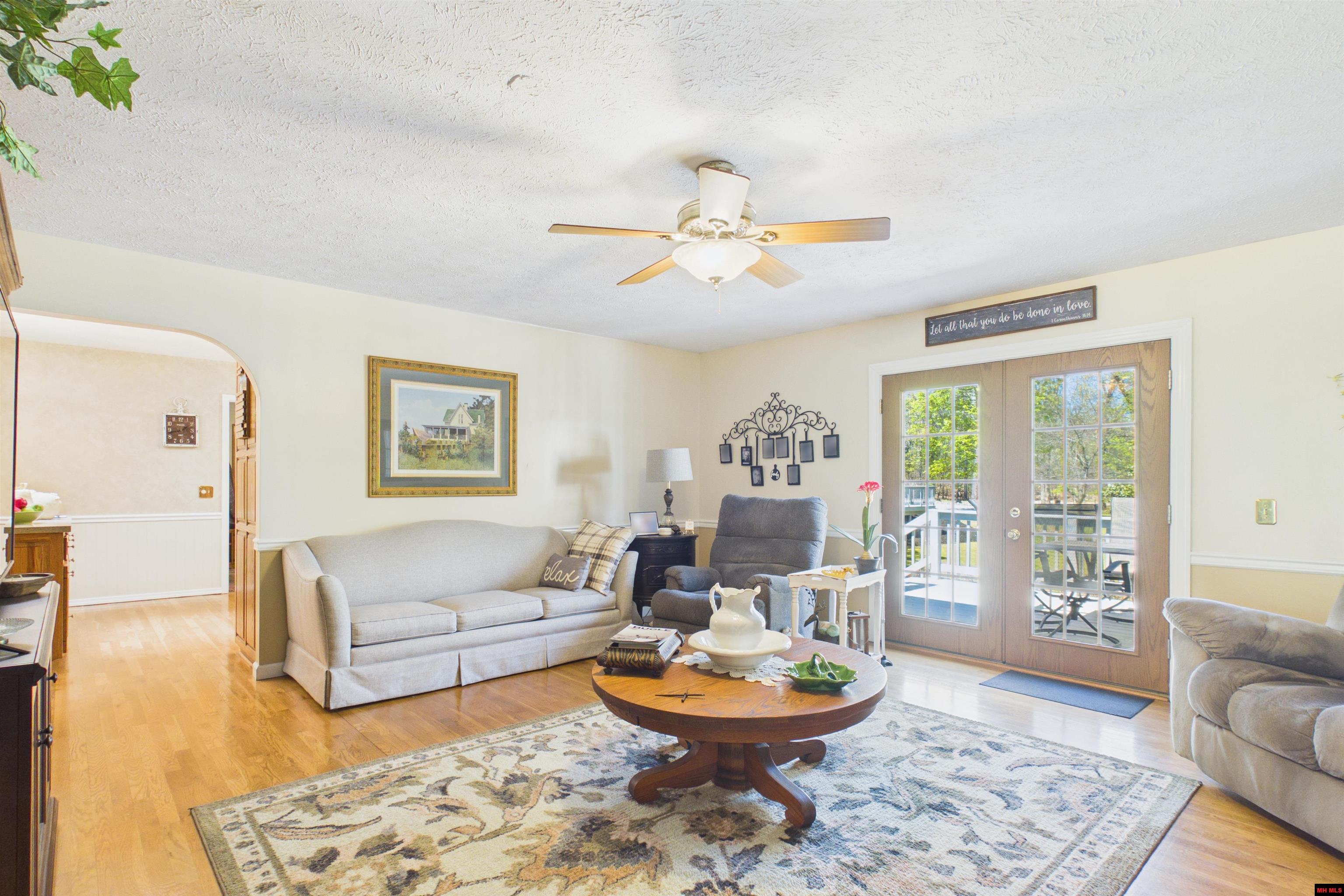 112 Thunderbird Lane