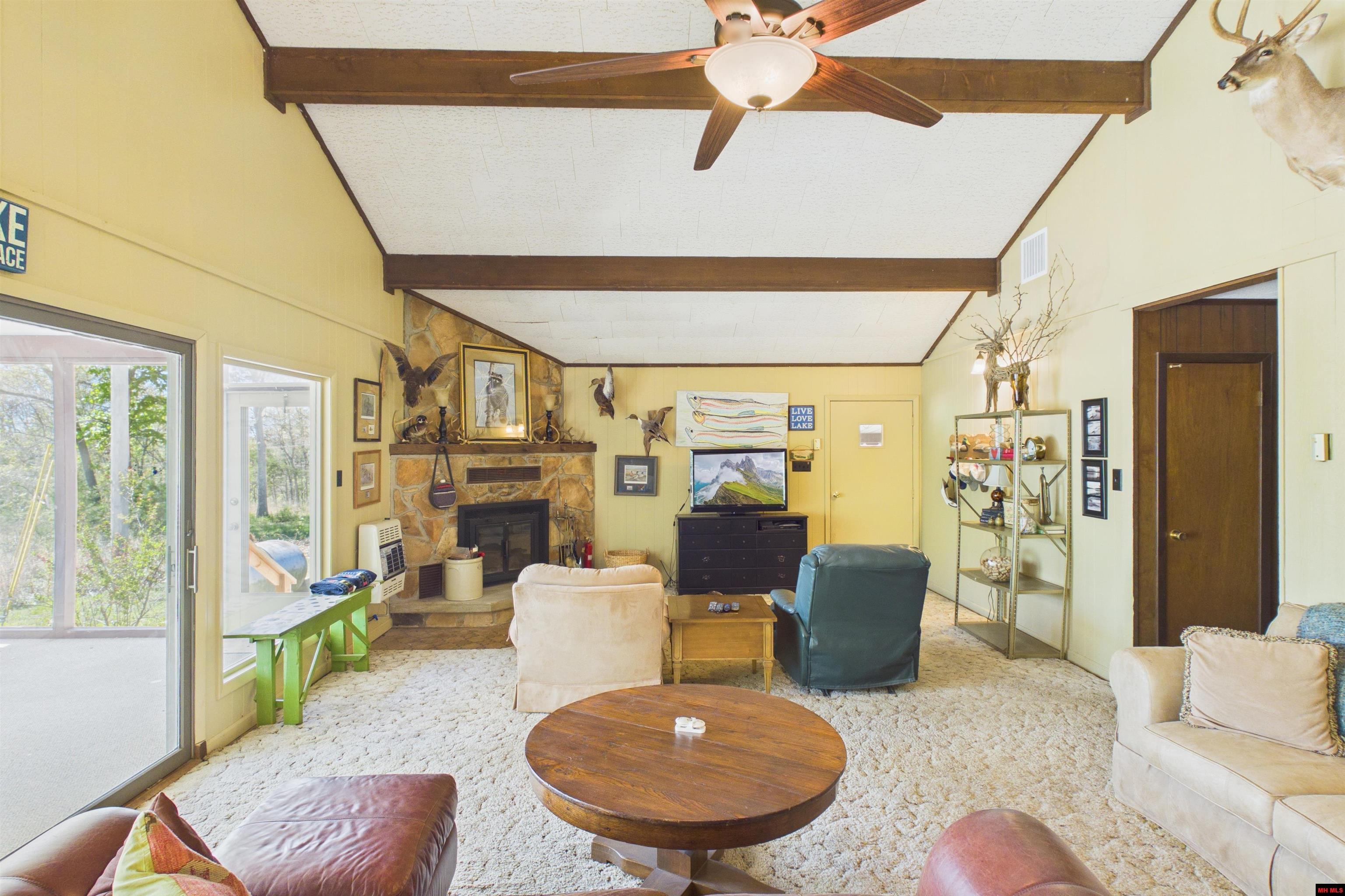 762 Diamond Bay Road