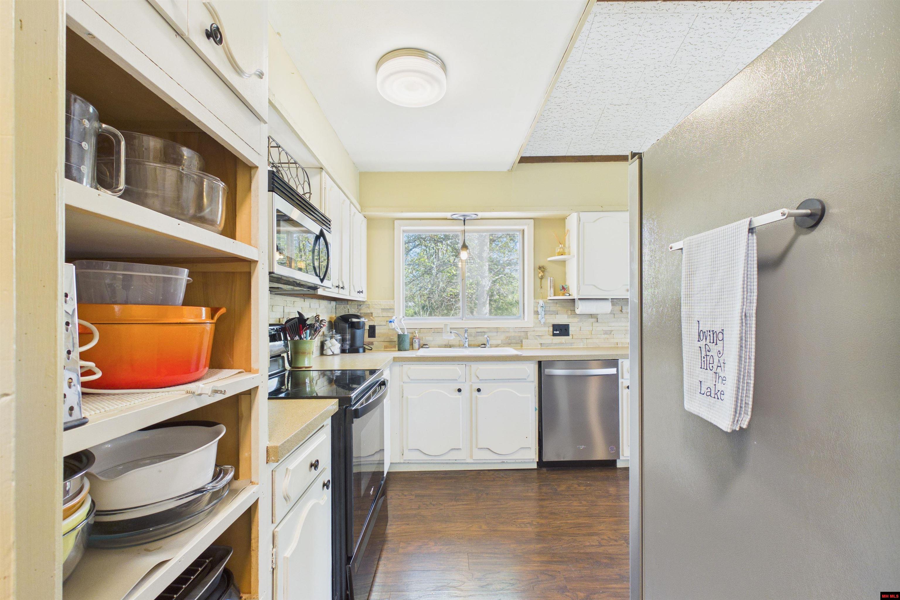 762 Diamond Bay Road