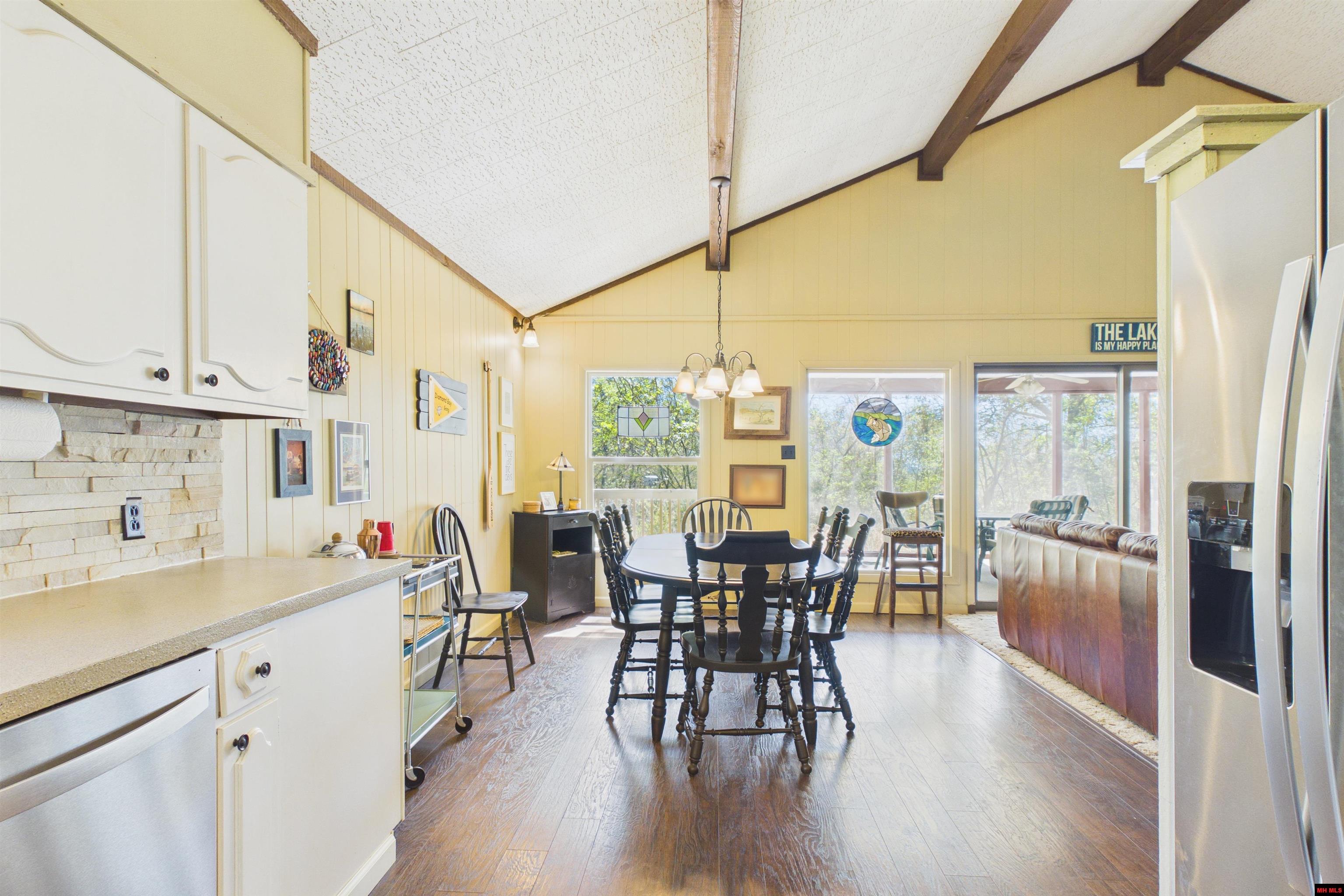 762 Diamond Bay Road