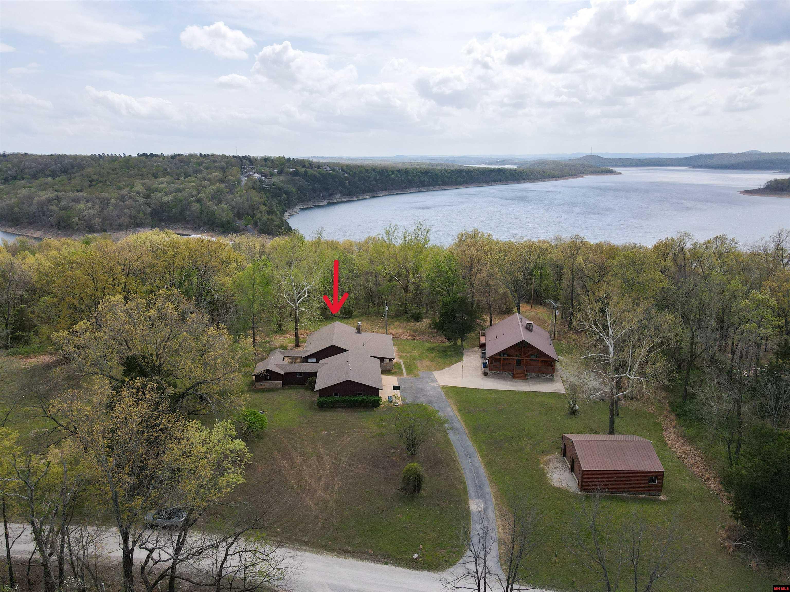 762 Diamond Bay Road