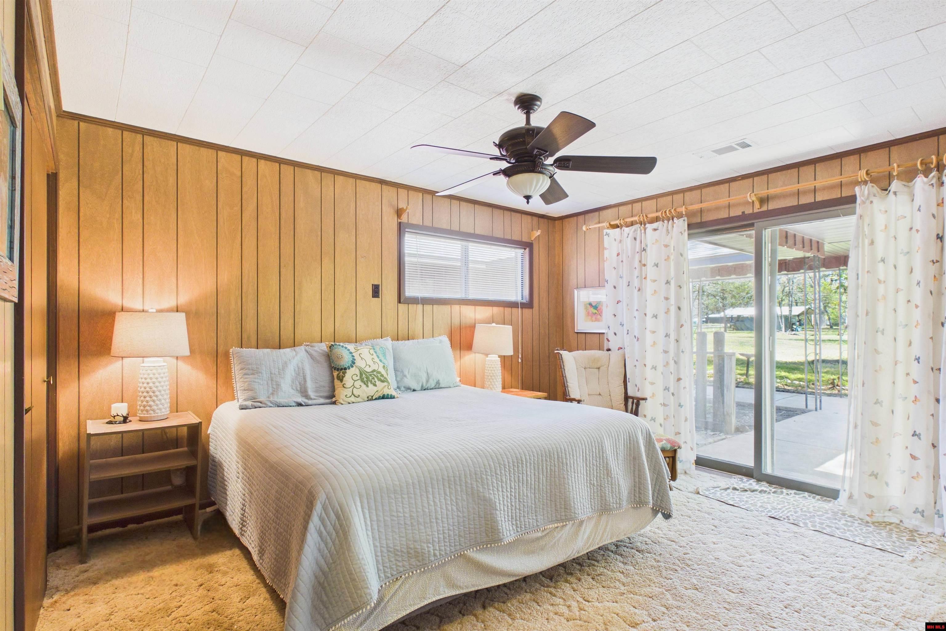 762 Diamond Bay Road