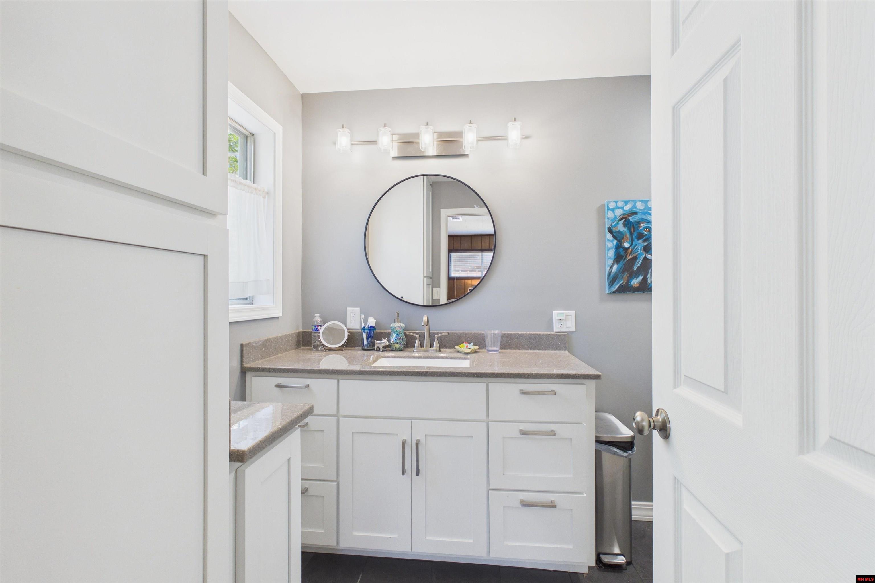 762 Diamond Bay Road