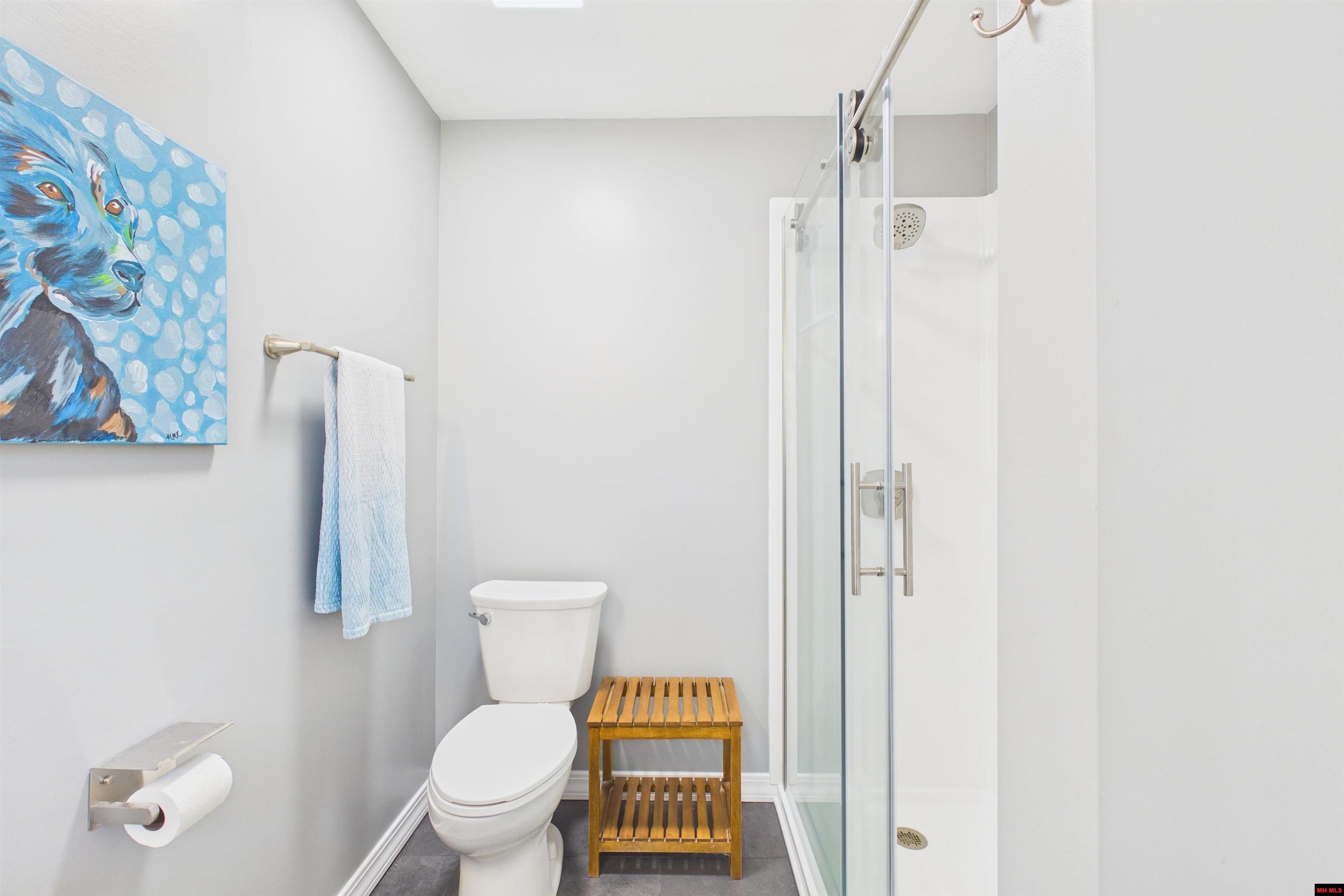 762 Diamond Bay Road