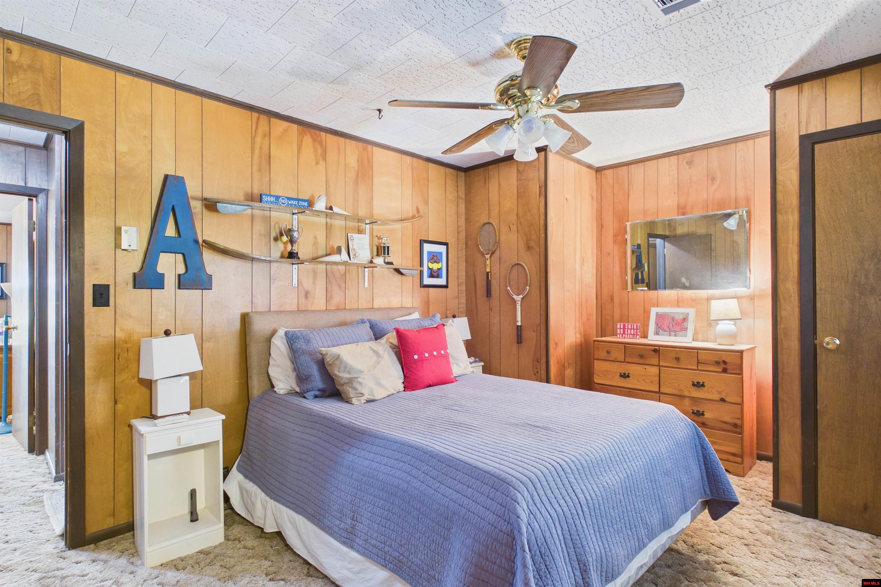 762 Diamond Bay Road