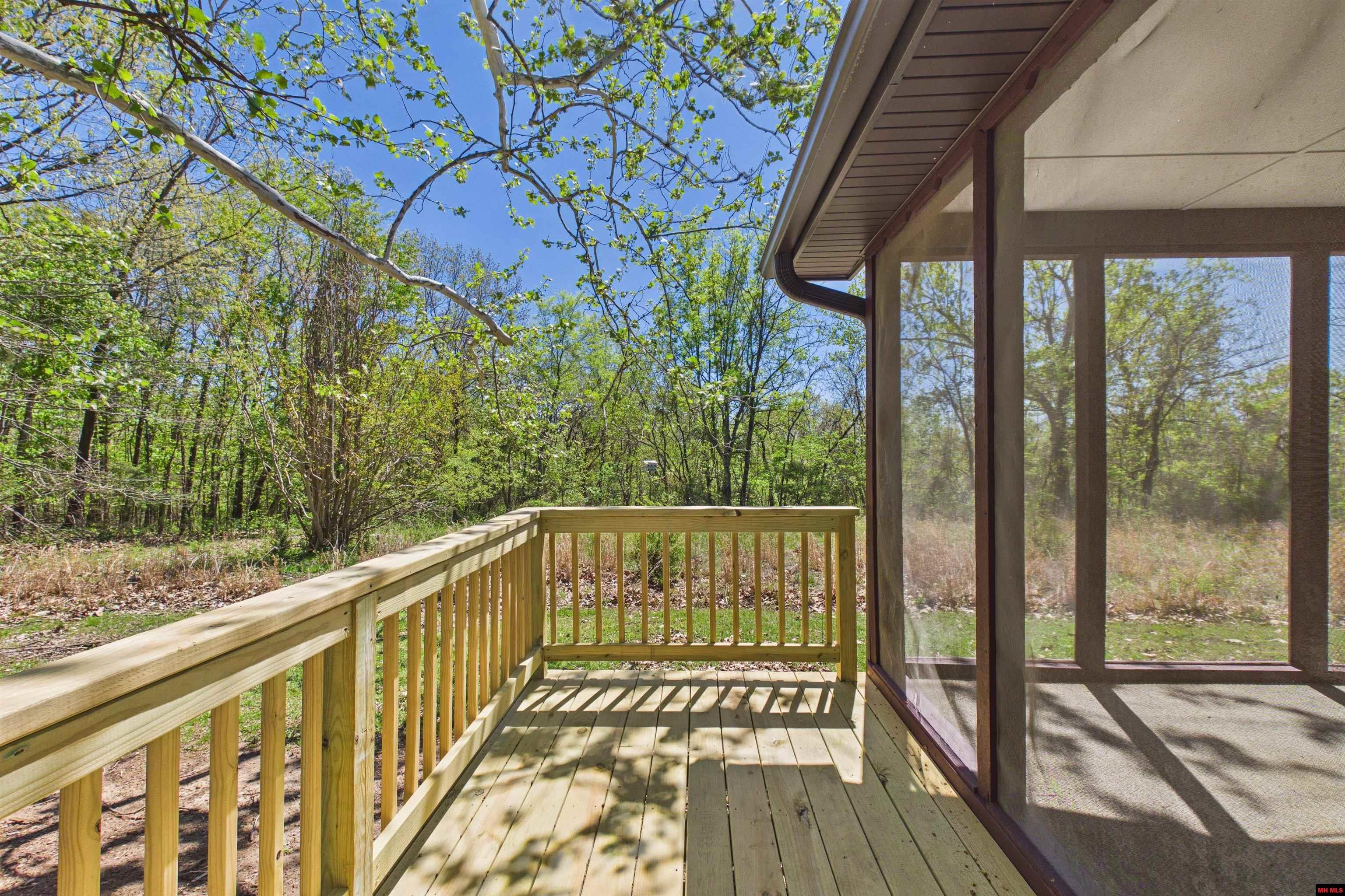 762 Diamond Bay Road