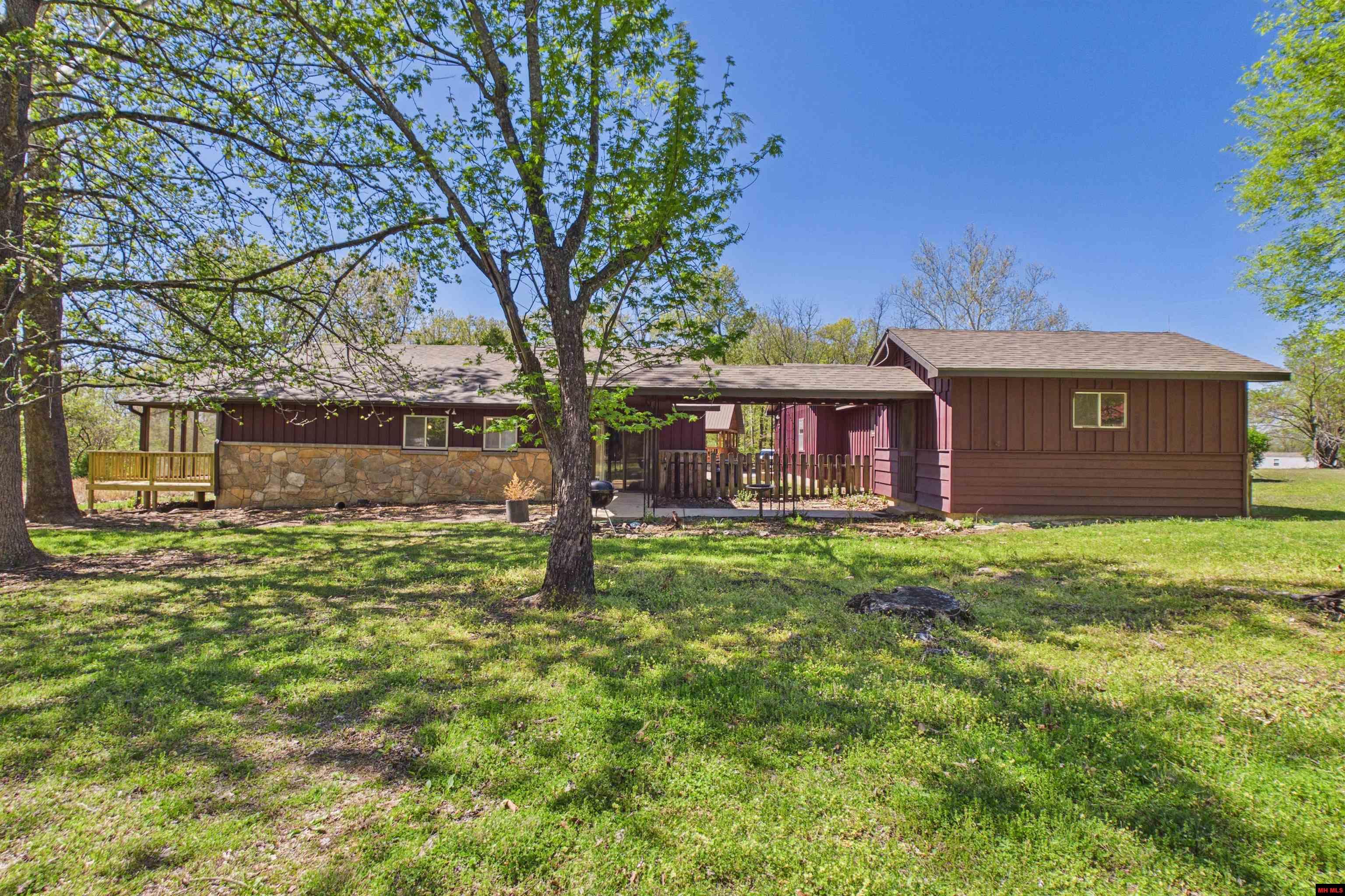 762 Diamond Bay Road