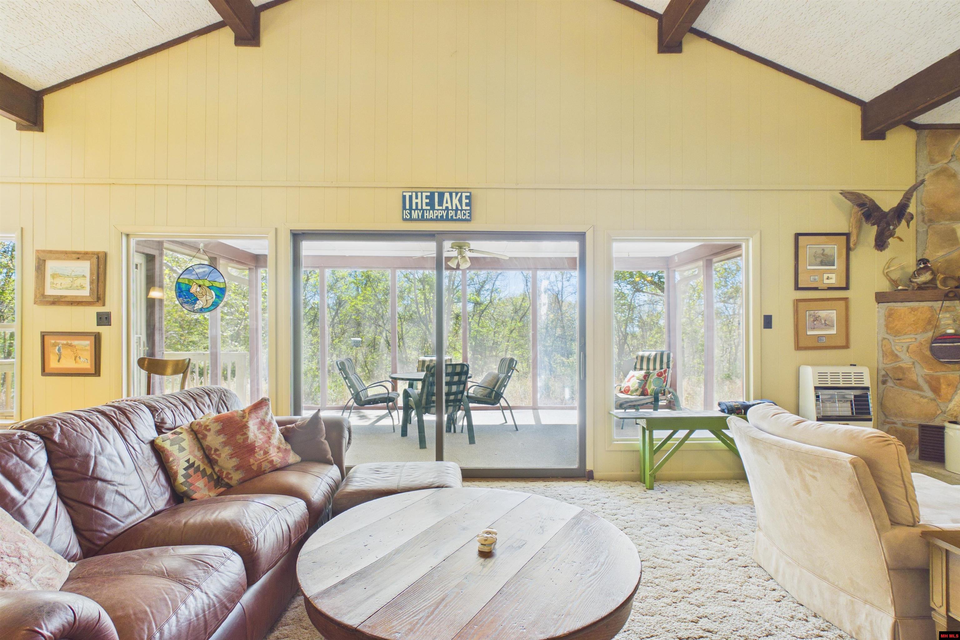 762 Diamond Bay Road