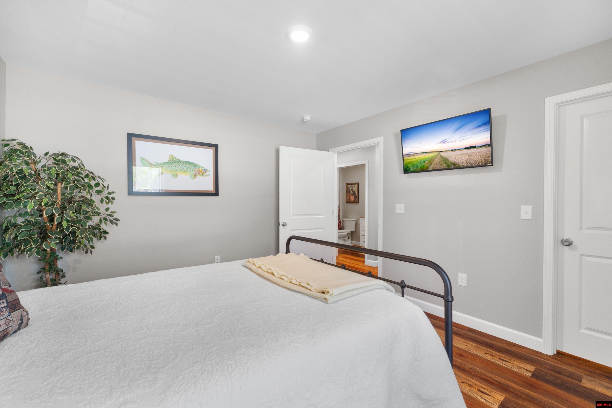 1912 A2 Central Boulevard