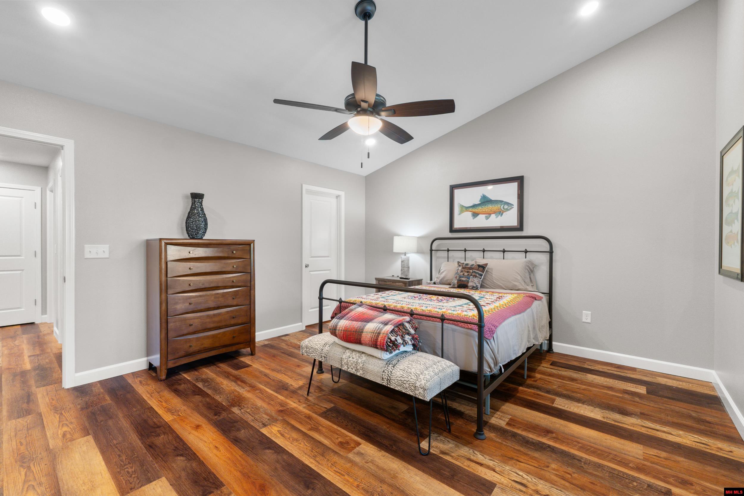 1912 A2 Central Boulevard