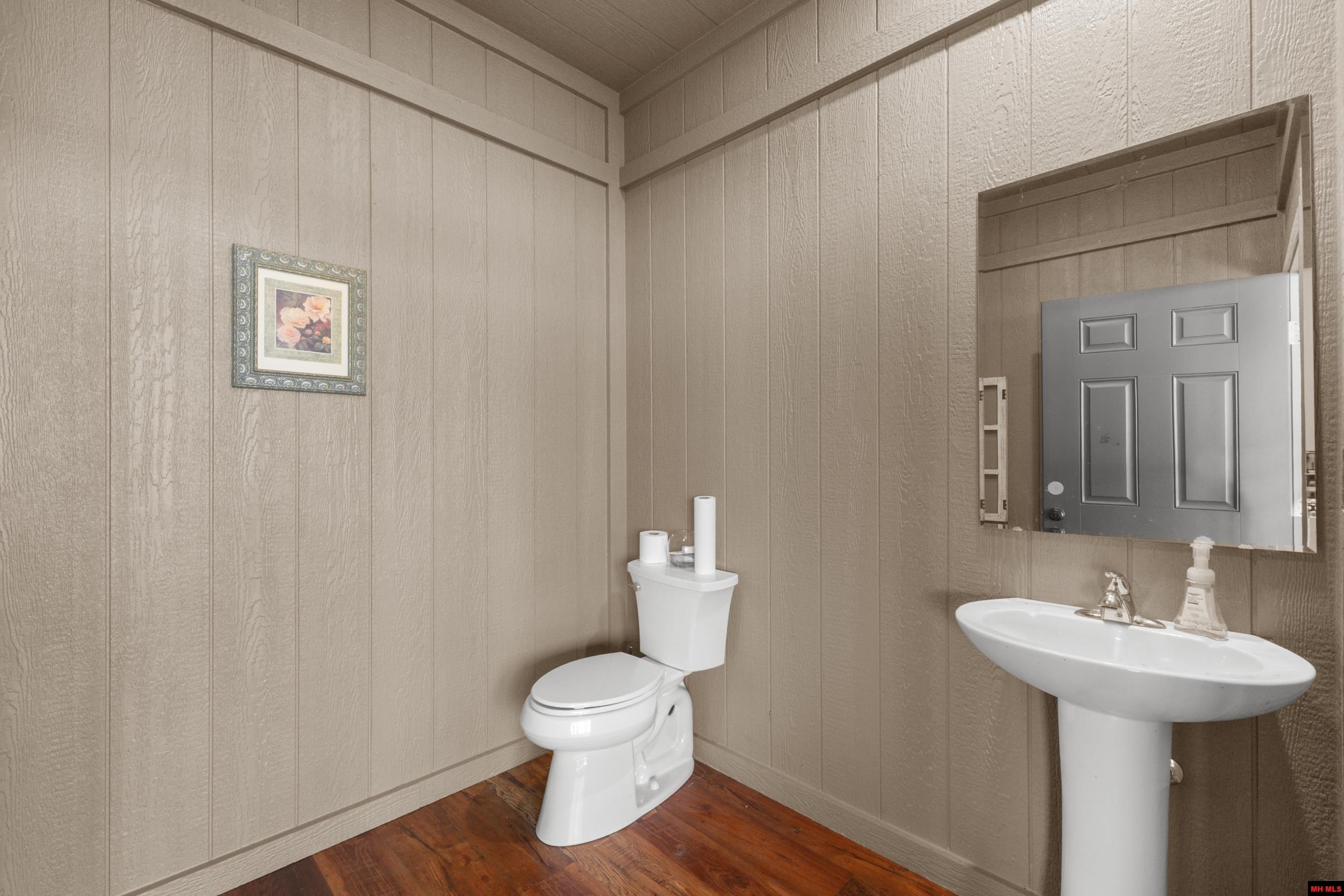 1912 A2 Central Boulevard