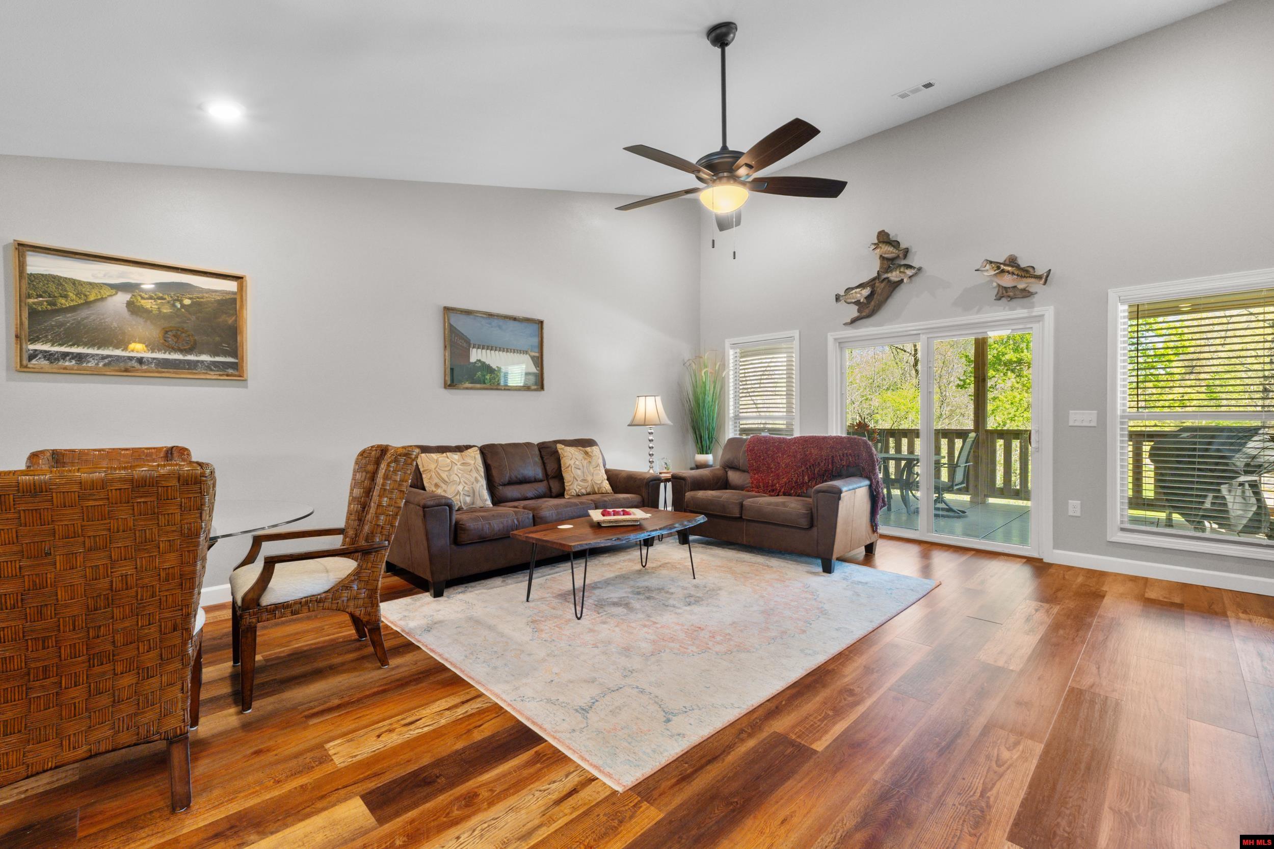 1912 A2 Central Boulevard