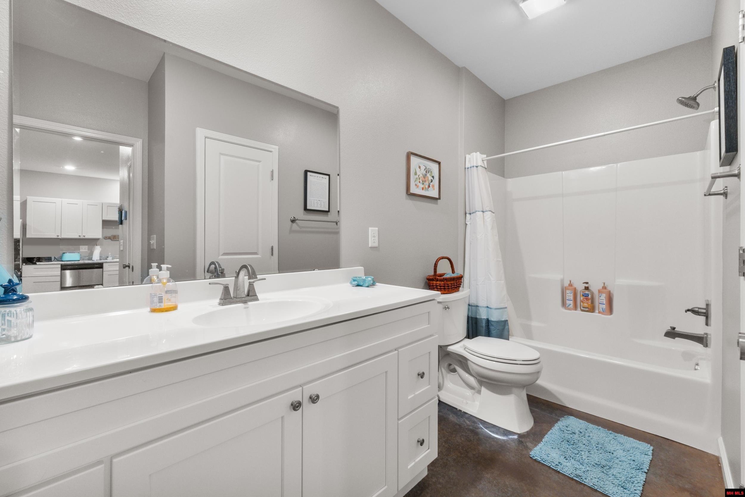 1912 A5 Central Boulevard